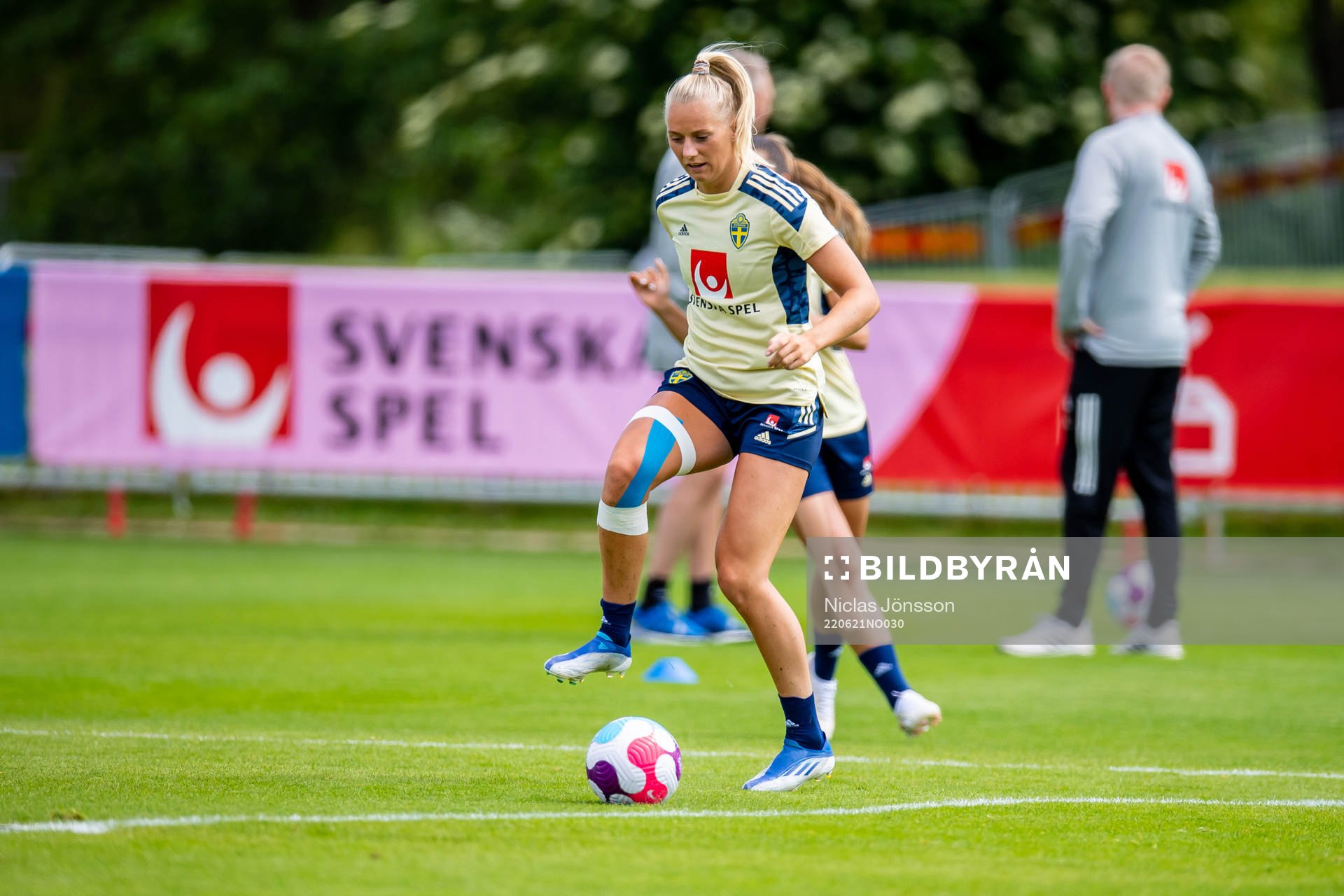 Stina Blackstenius of Sweden
