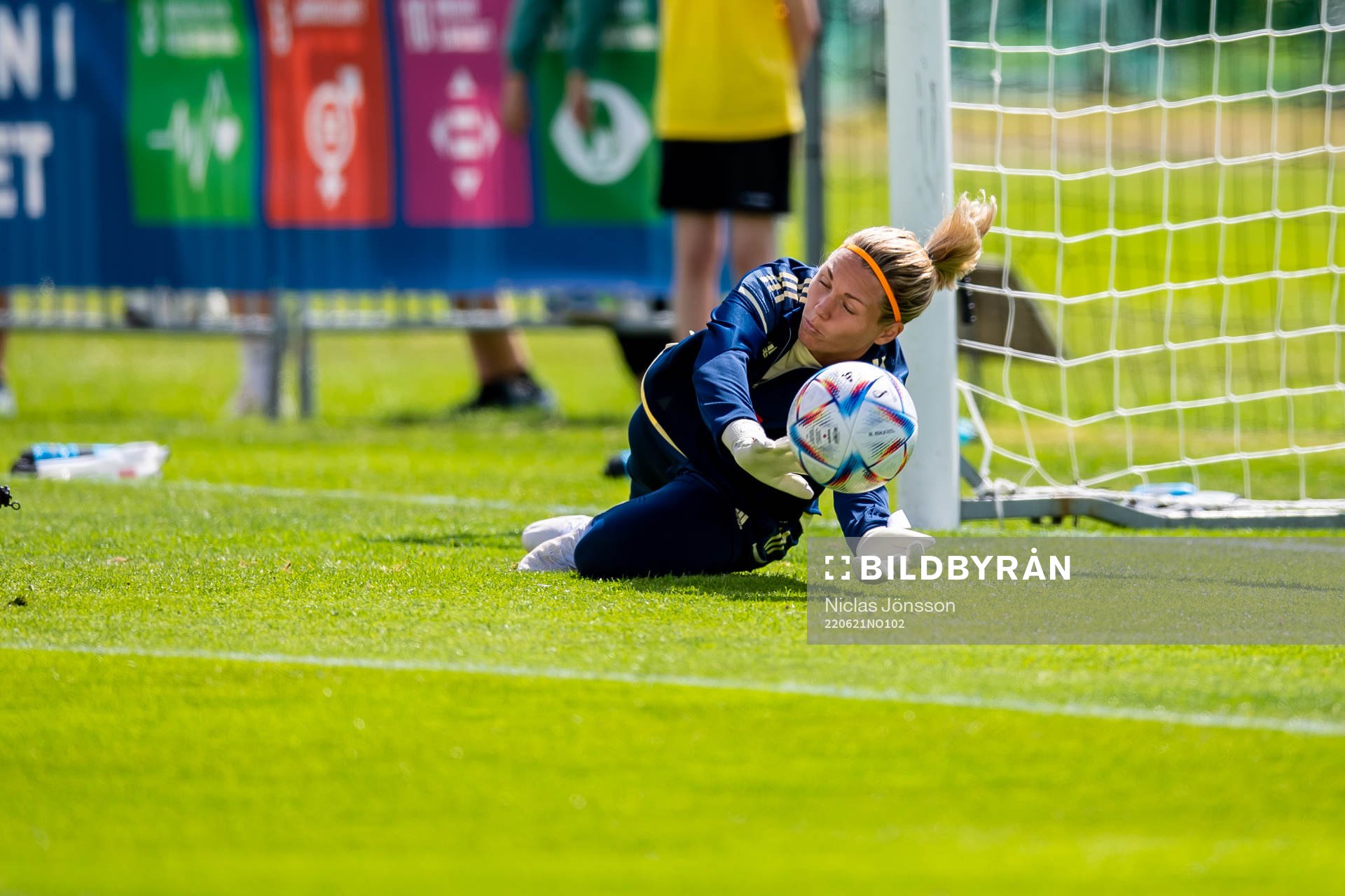 goalkeeper Jennifer Falk of Sweden
