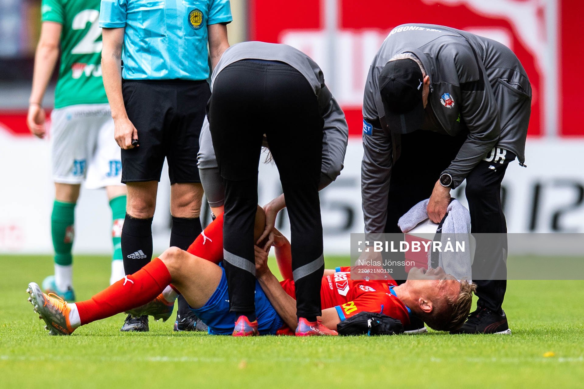 Helsingborgs Dennis Olsson får vård