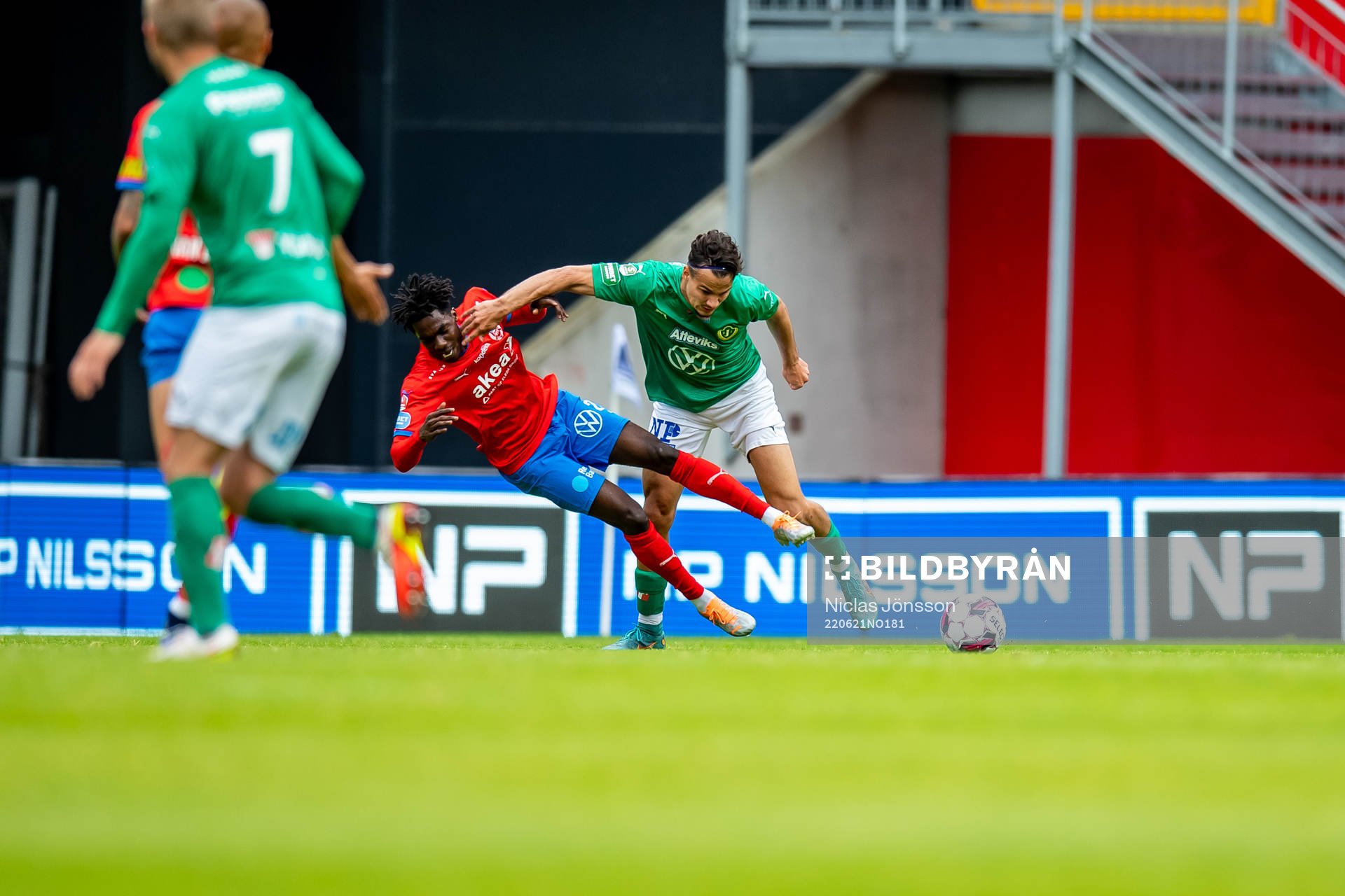 Helsingborgs Benjamin Acquah  och Jönköpings Assad Al