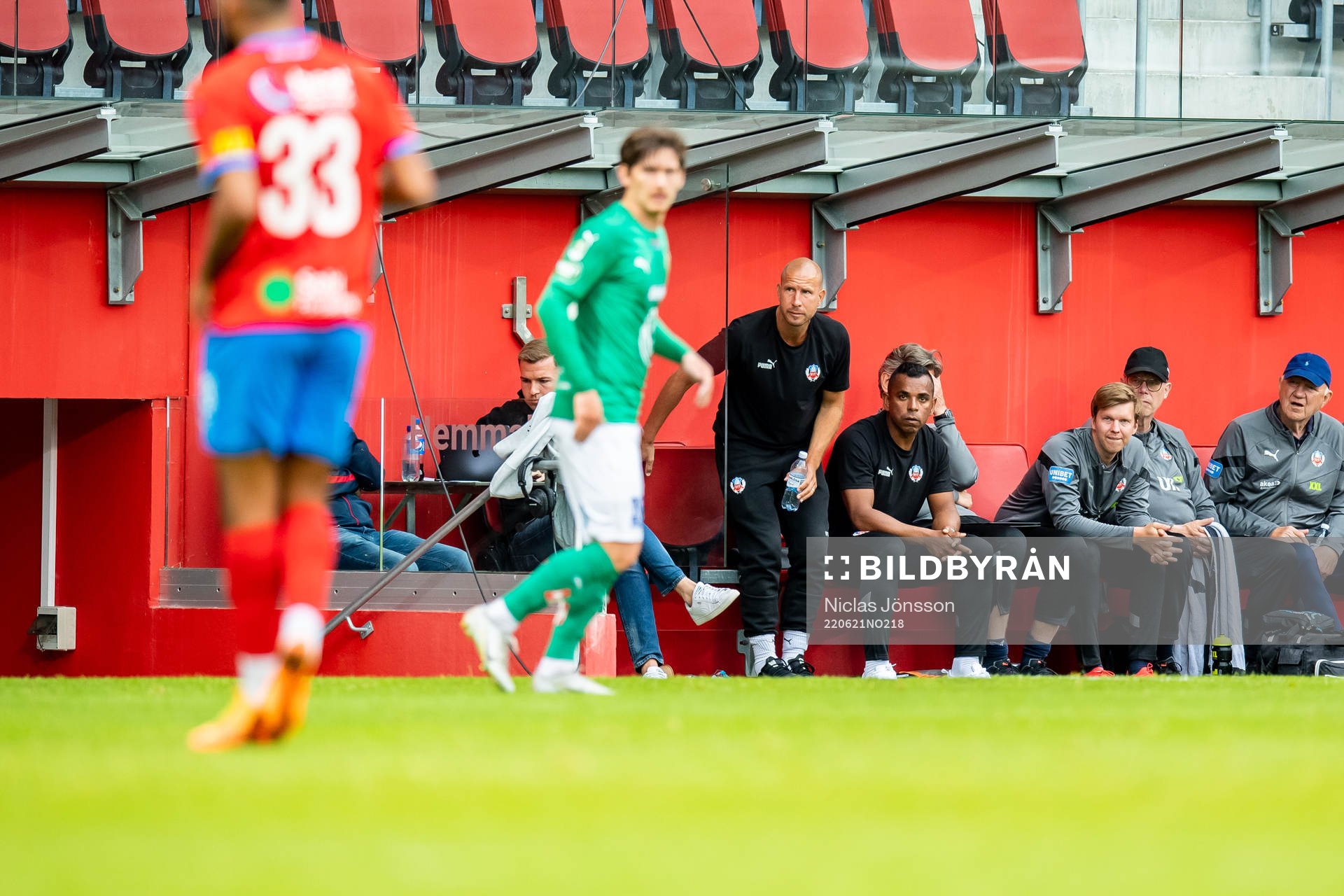 Helsingborgs tränare Mattias Lindström och tränare
