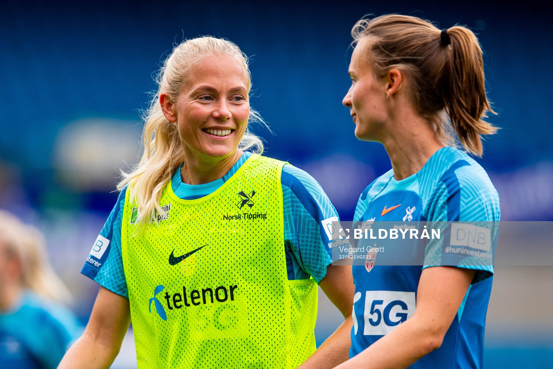 Guro Bergsvand and Caroline Graham Hansen of the Norwegian
