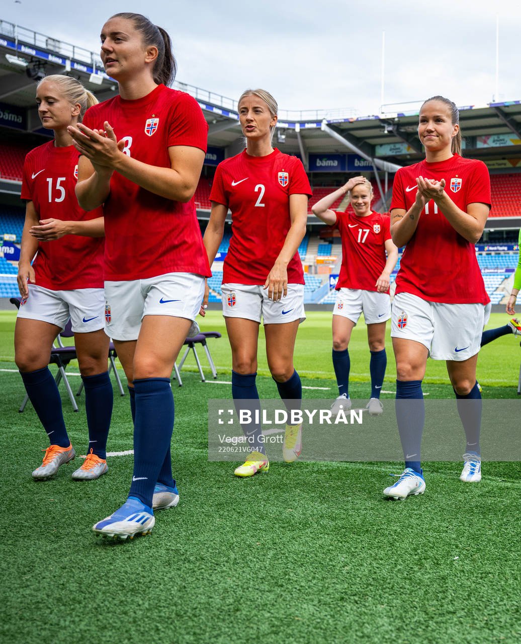 Vilde Bøe Risa, Anja Sønstevold, Julie Blakstad and Guro