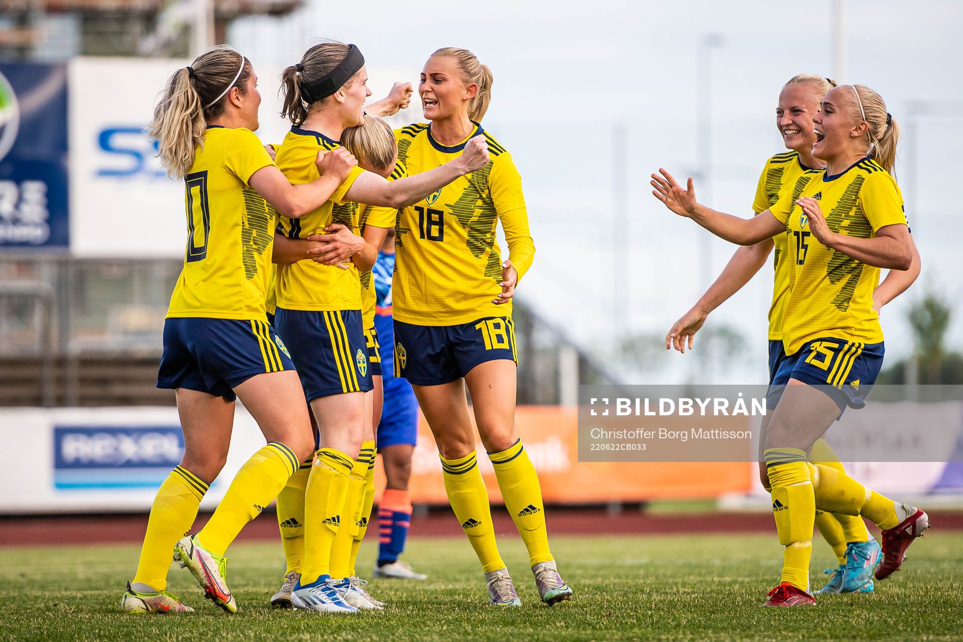 Linn Vickius of Sweden celebrate with teammates