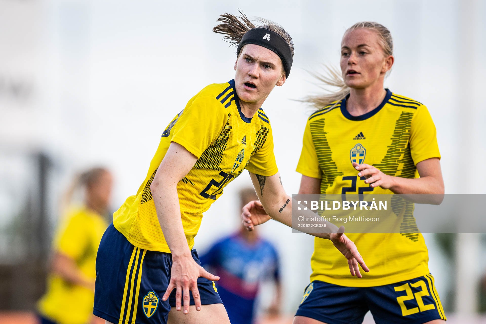 Linn Vickius and Zara Jönsson of Sweden
