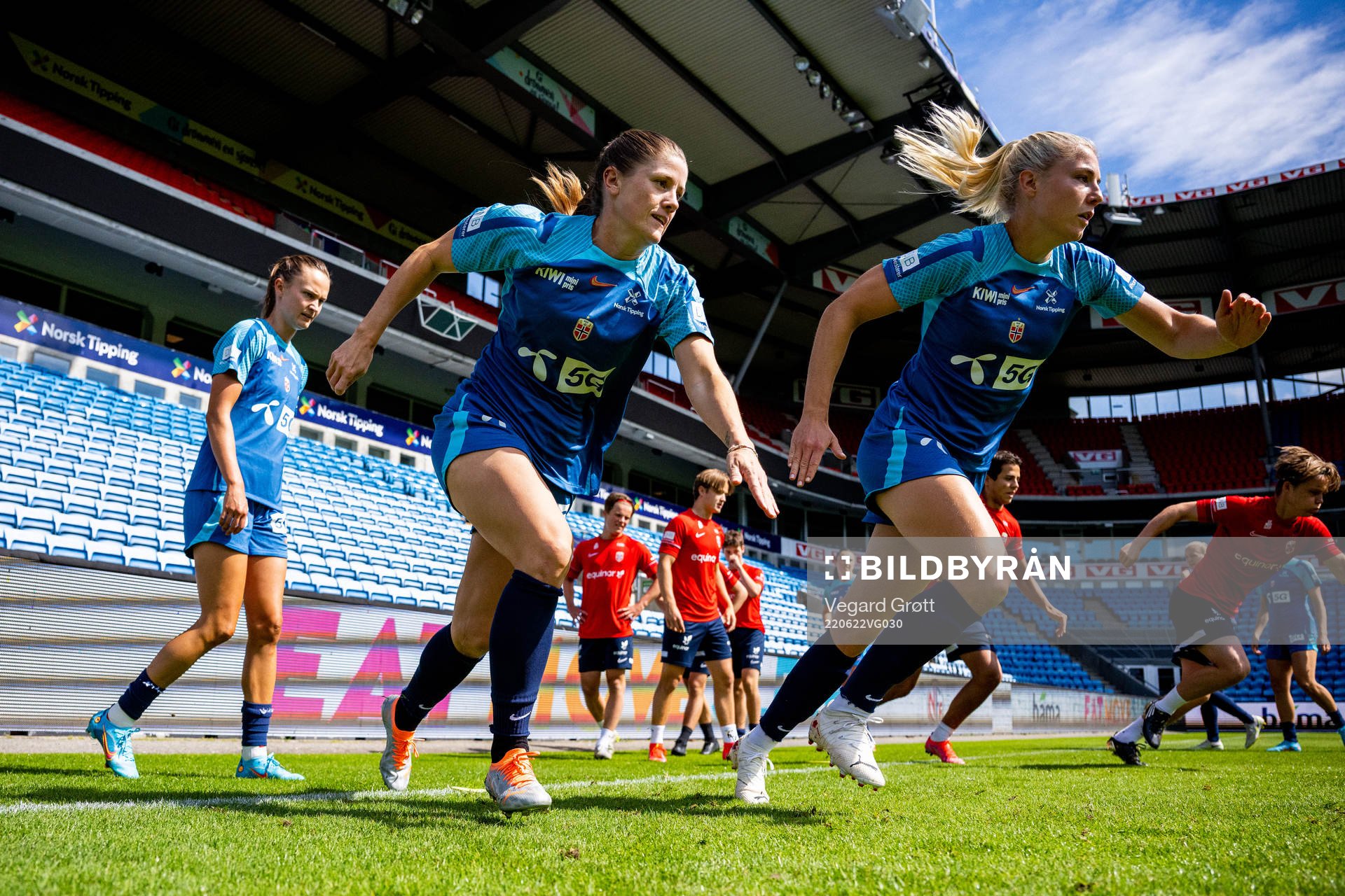 Maren Mjelde and Sophie Román Haug of the Norwegian