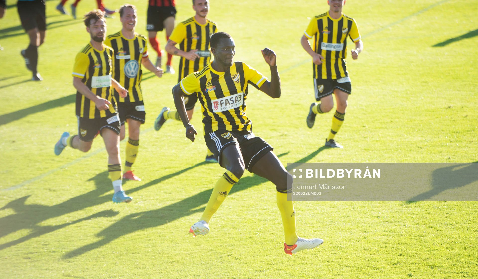 Mohammed Mbye gör 2-1 till IFK Hässleholm i matchen och