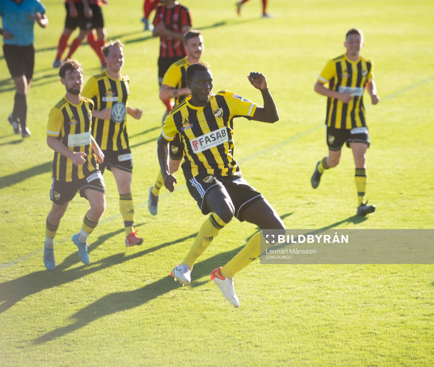 Mohammed Mbye gör 2-1 till IFK Hässleholm i matchen i