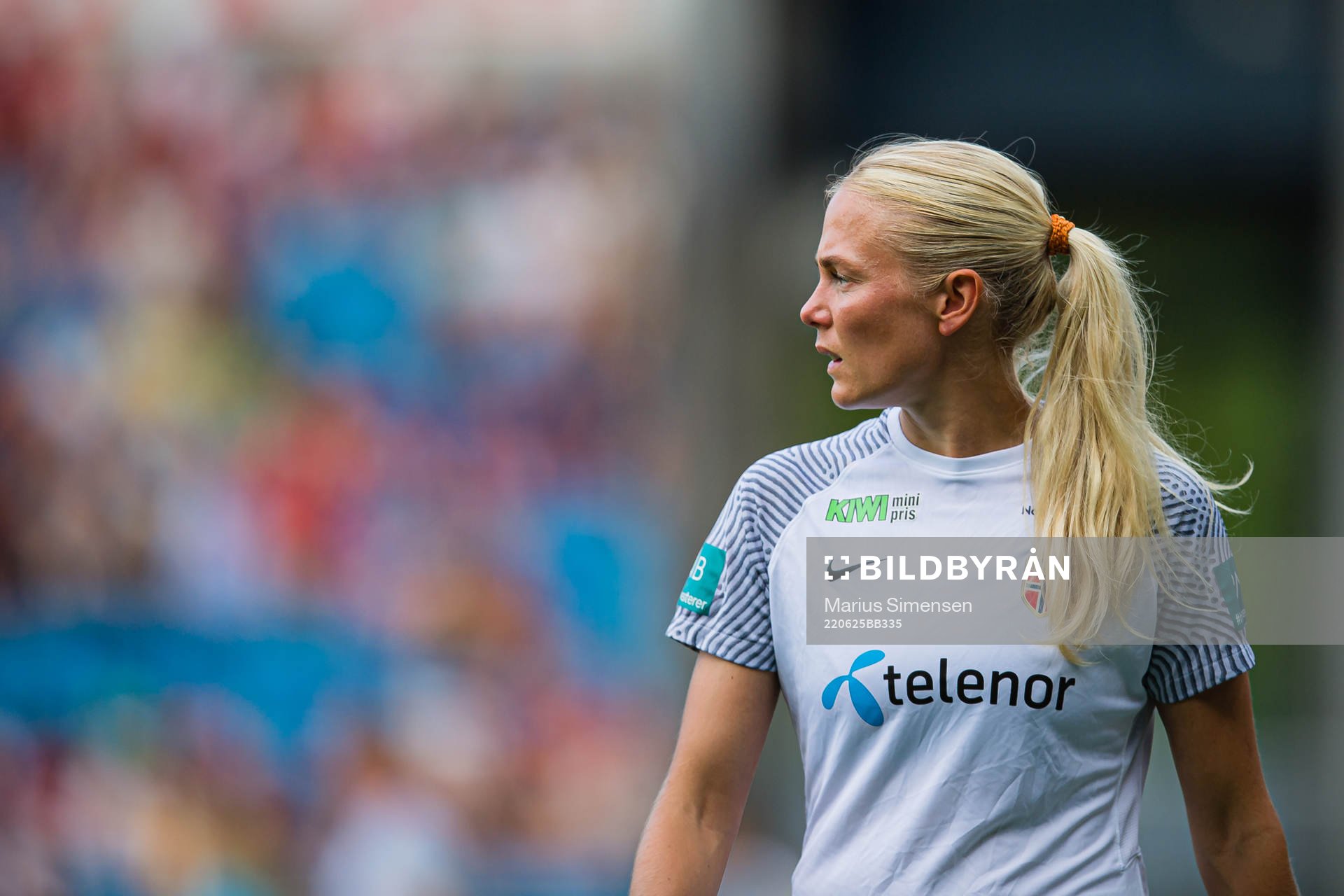 Guro Bergsvand of Norway warms up