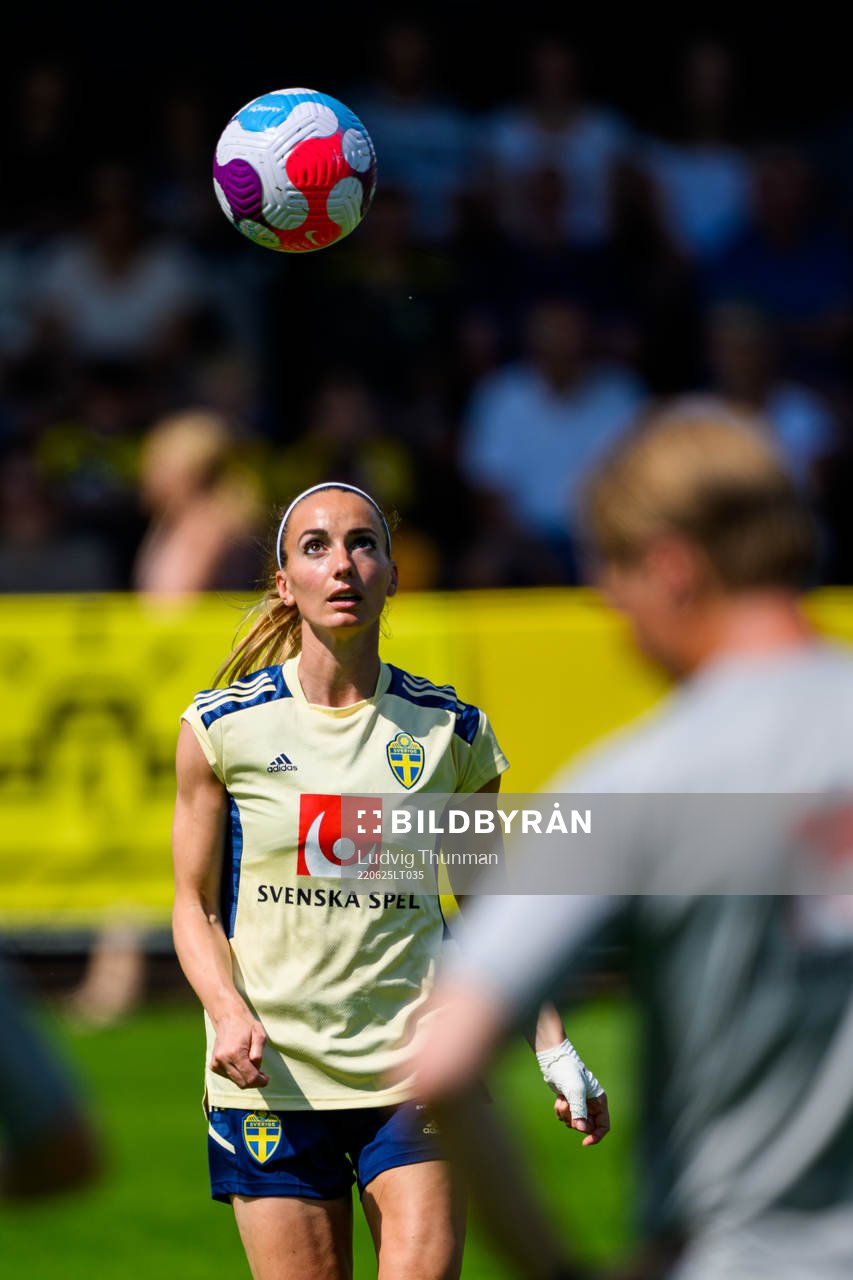 Kosovare Asllani