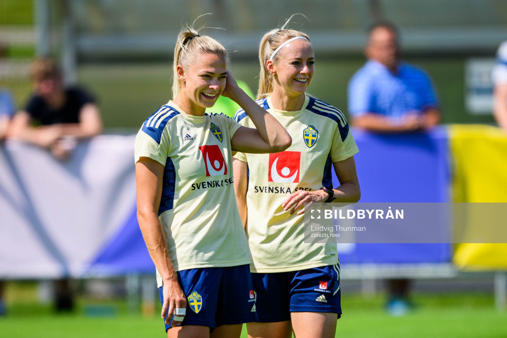 Fridolina Rolfö and Amanda Ilestedt