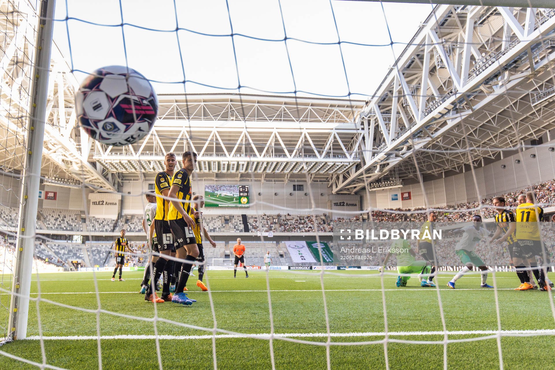 Hammarbys Bubacarr Trawally nickar in 1-2 för Hammarbys