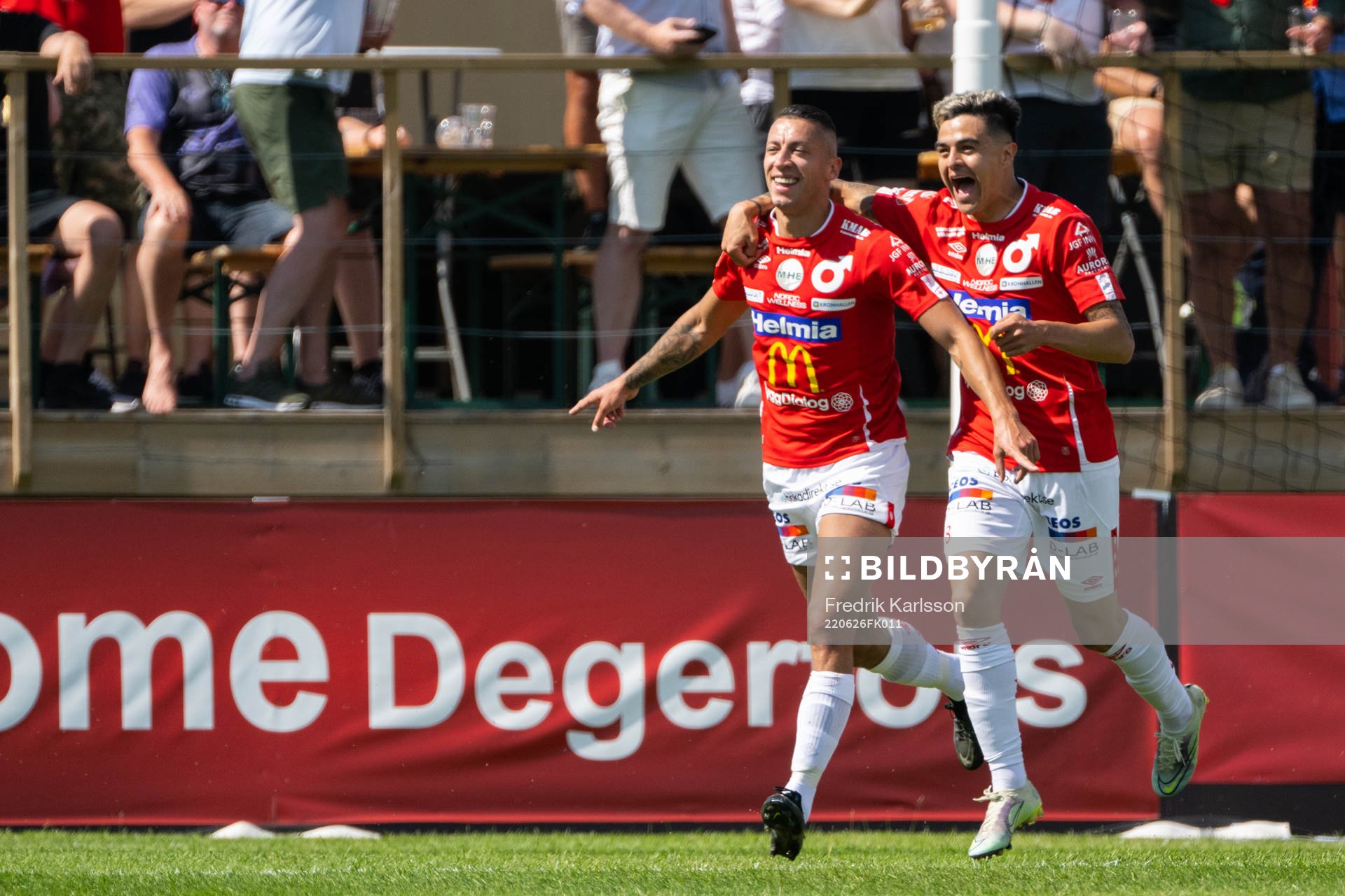 Degerfors Nikola Djurdjic jublar efter 1-0 under fotbollsmatchen i Allsvenskan mellan Degerfors och AIK den 26 juni 2022 i Degerfors. 