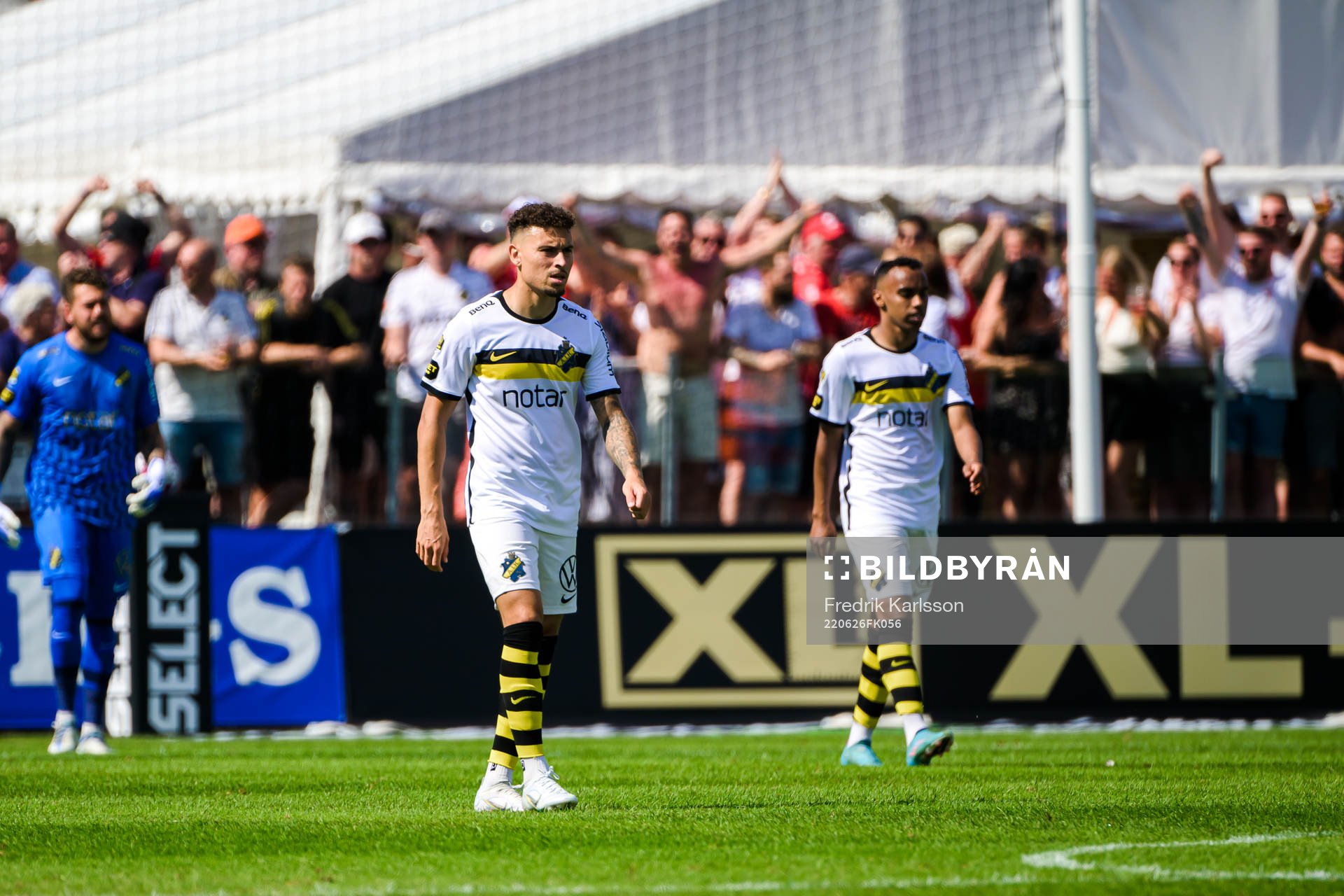 s Jordan Larsson deppar