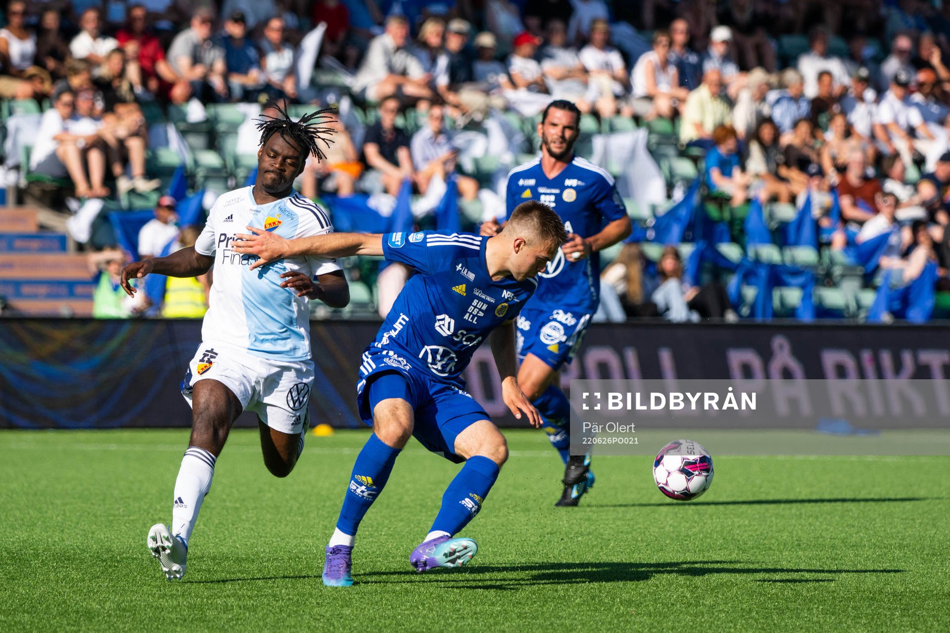 Djurgårdens Joel Asoro och Sundsvalls Anton Eriksson