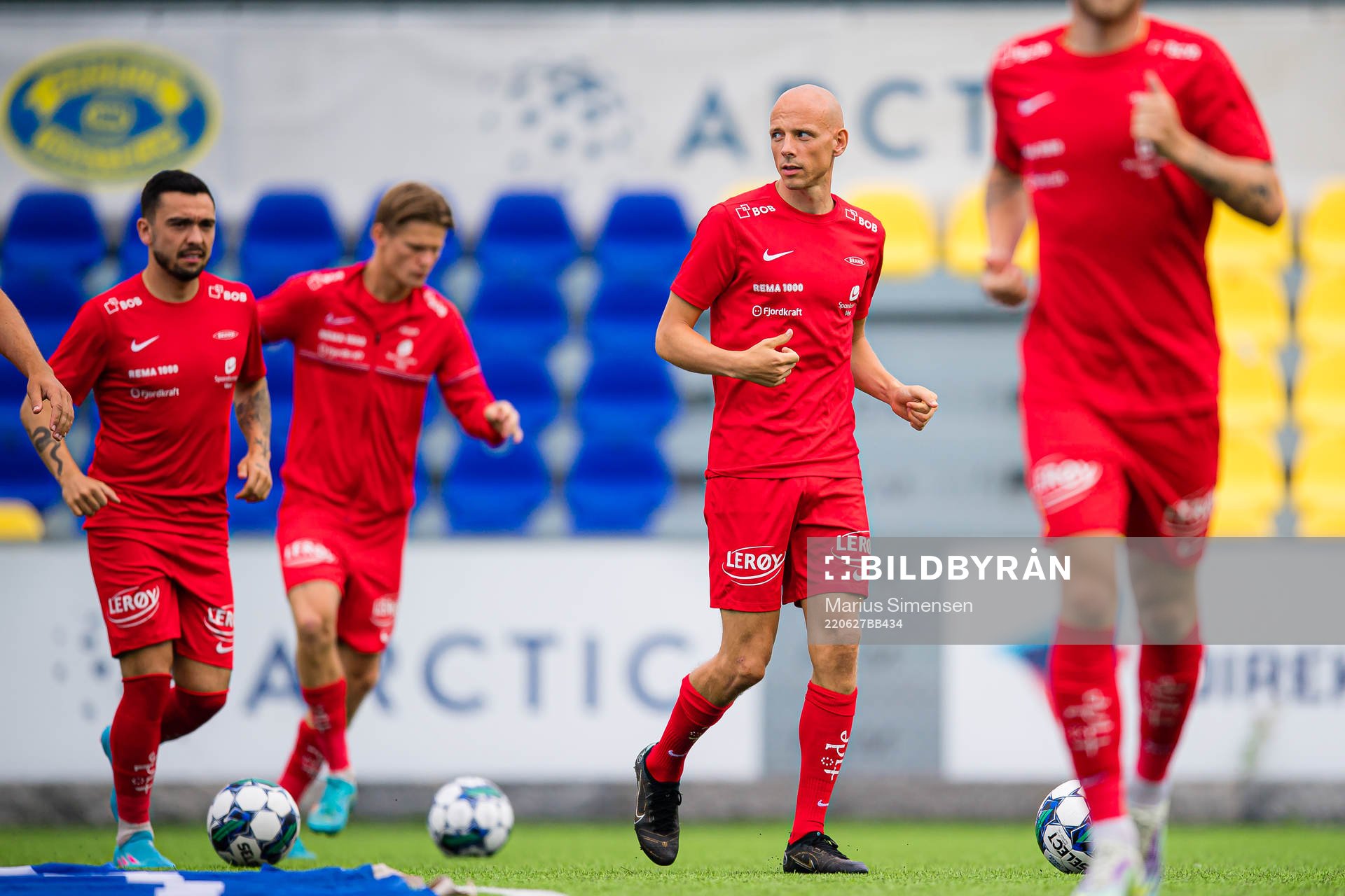 Ruben Kristiansen of Brann warms up