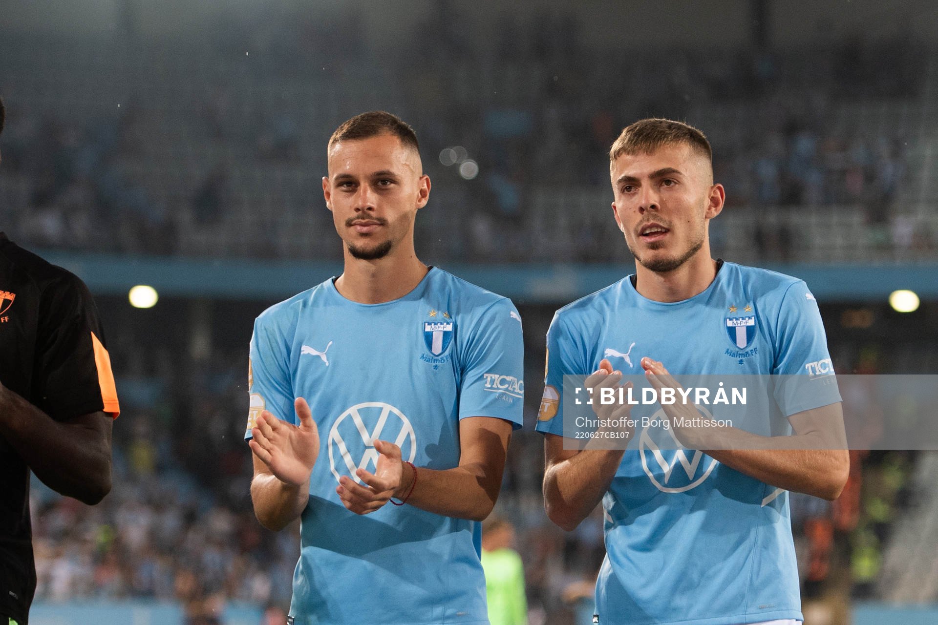Malmö FFs Veljko Birmancevic och Patriot Sejdiu jublar