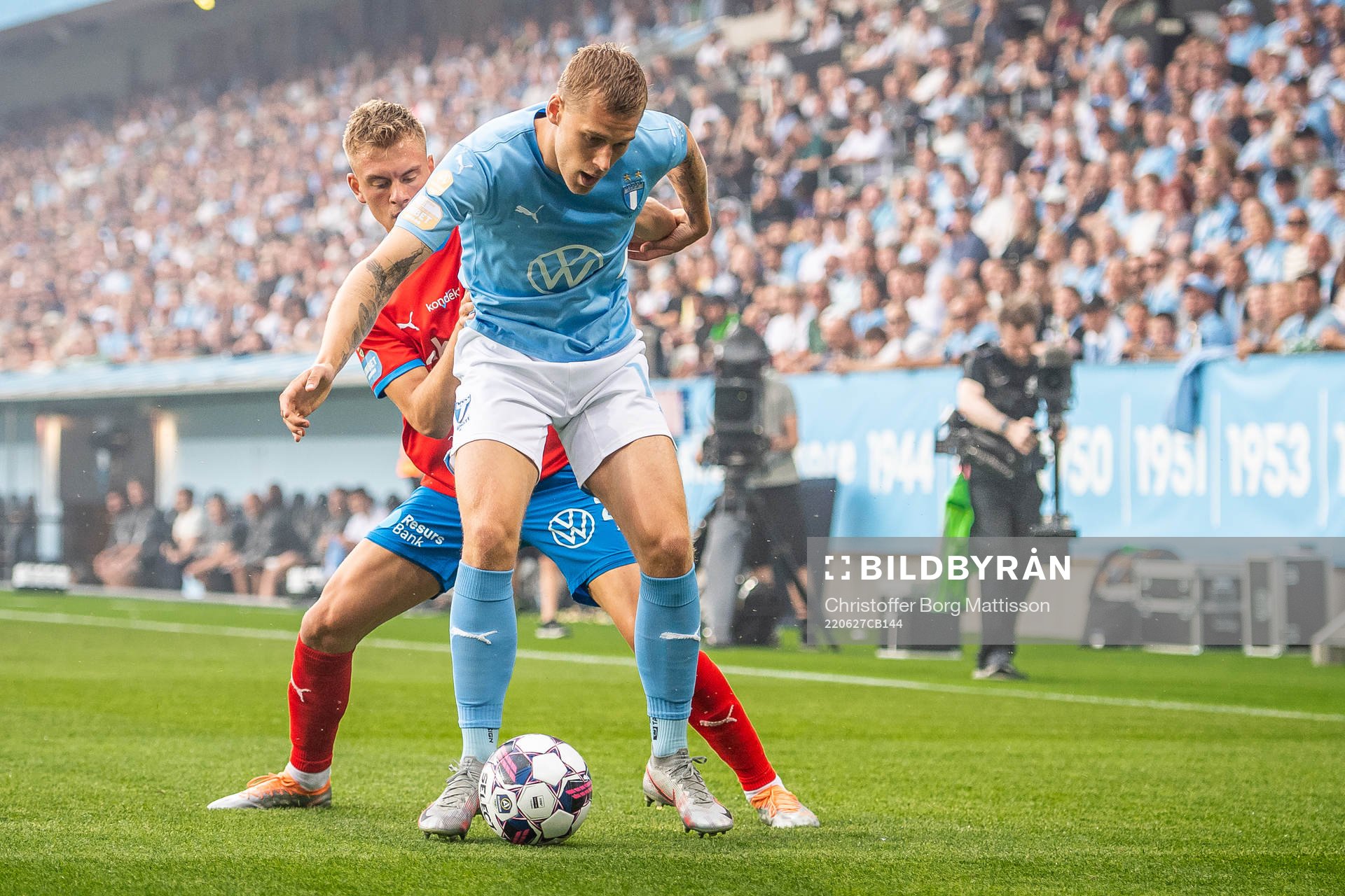 Malmö FFs Felix Beijmo och Helsingborgs Dennis Olsson