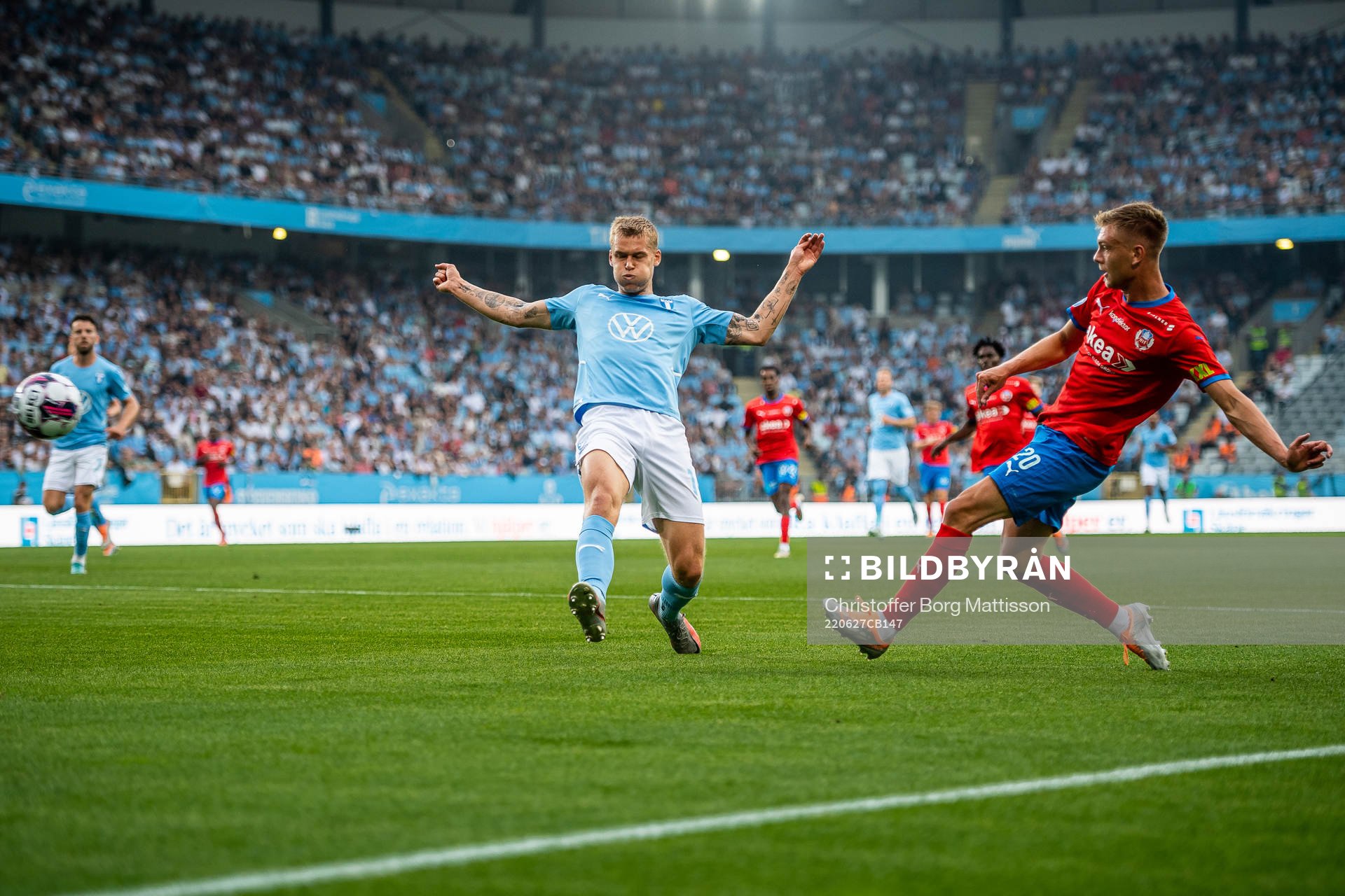 Malmö FFs Felix Beijmo och Helsingborgs Dennis Olsson