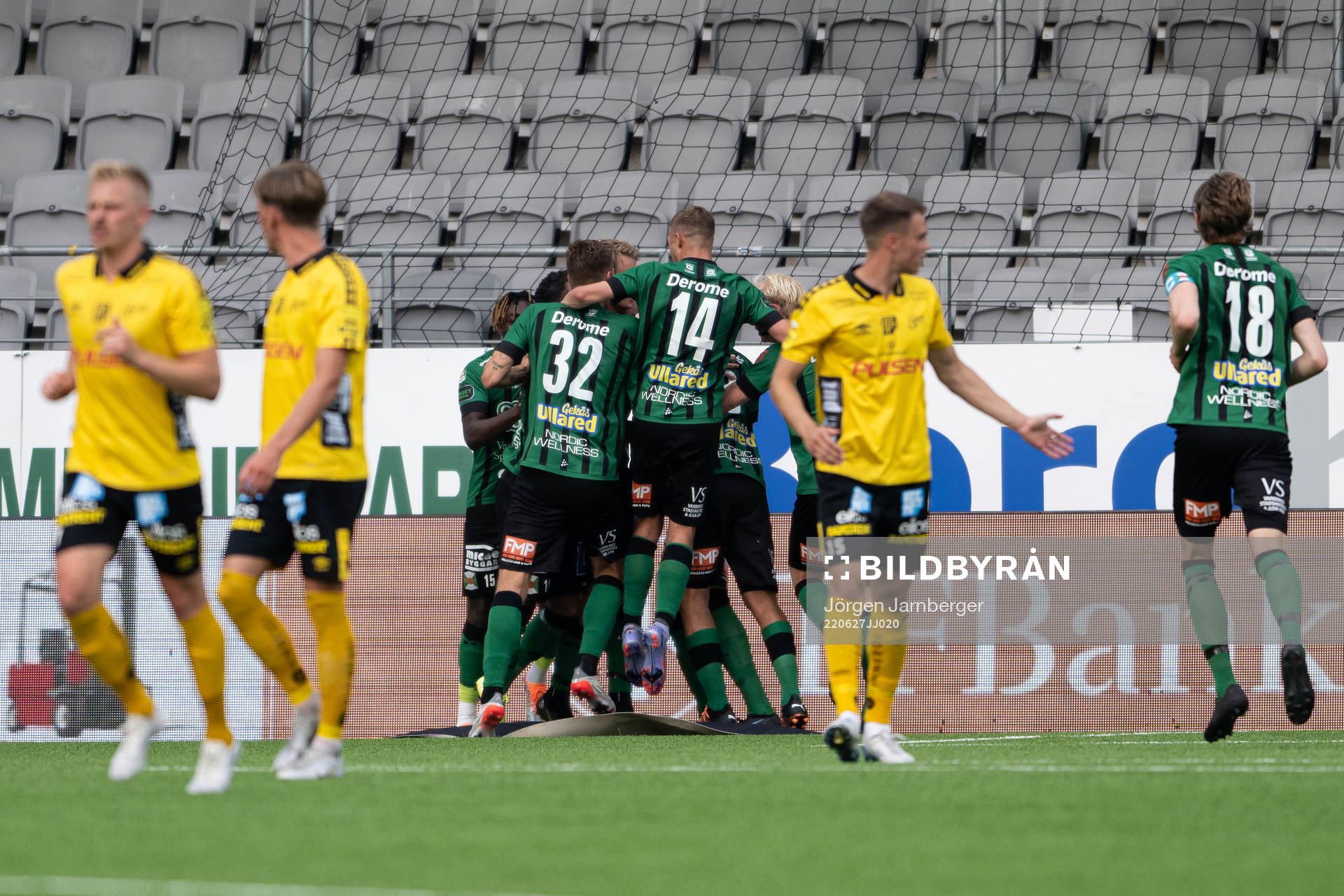 Varbergs spelare jublar