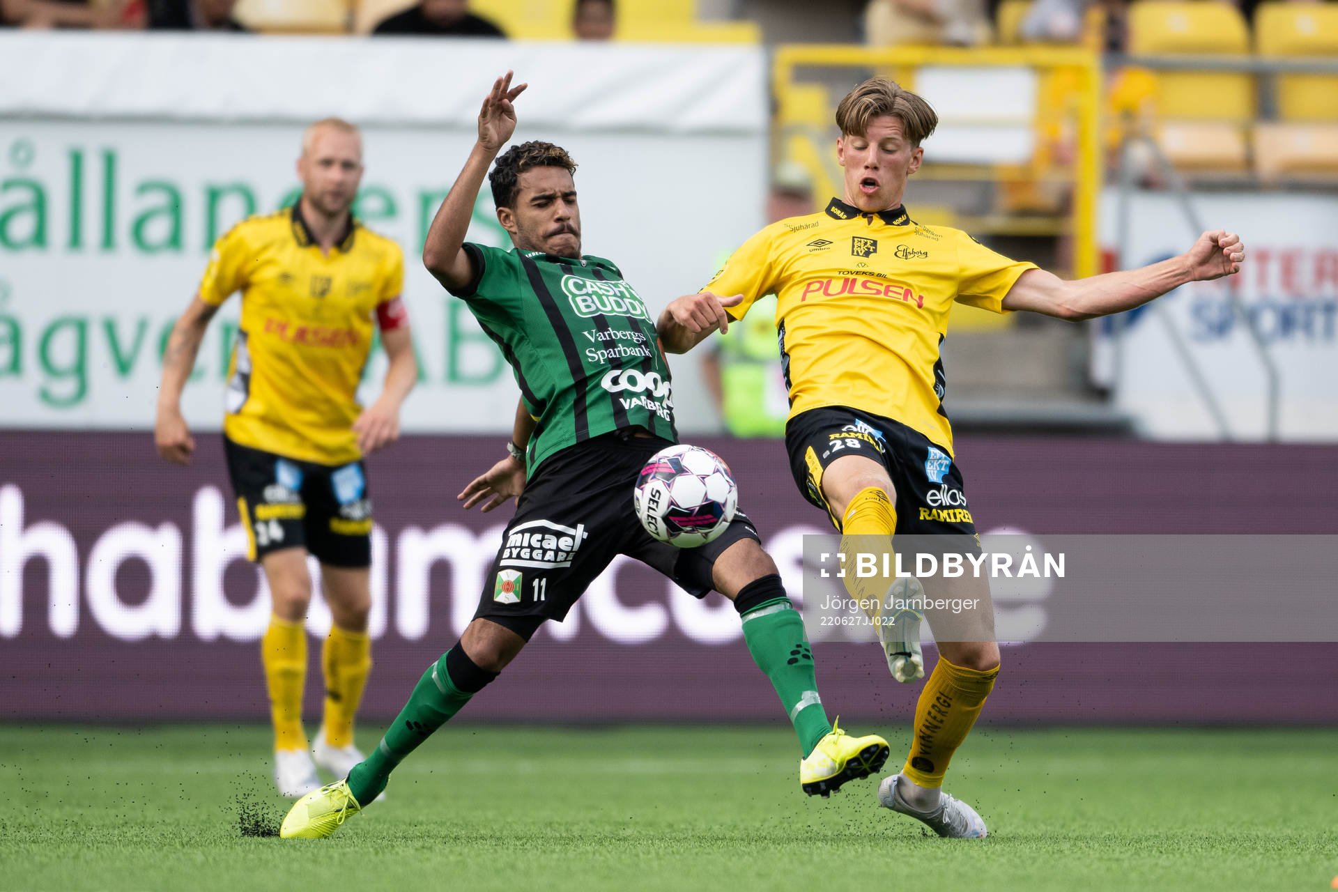 Varbergs Eliton Junior och Elfsborgs Noah Söderberg