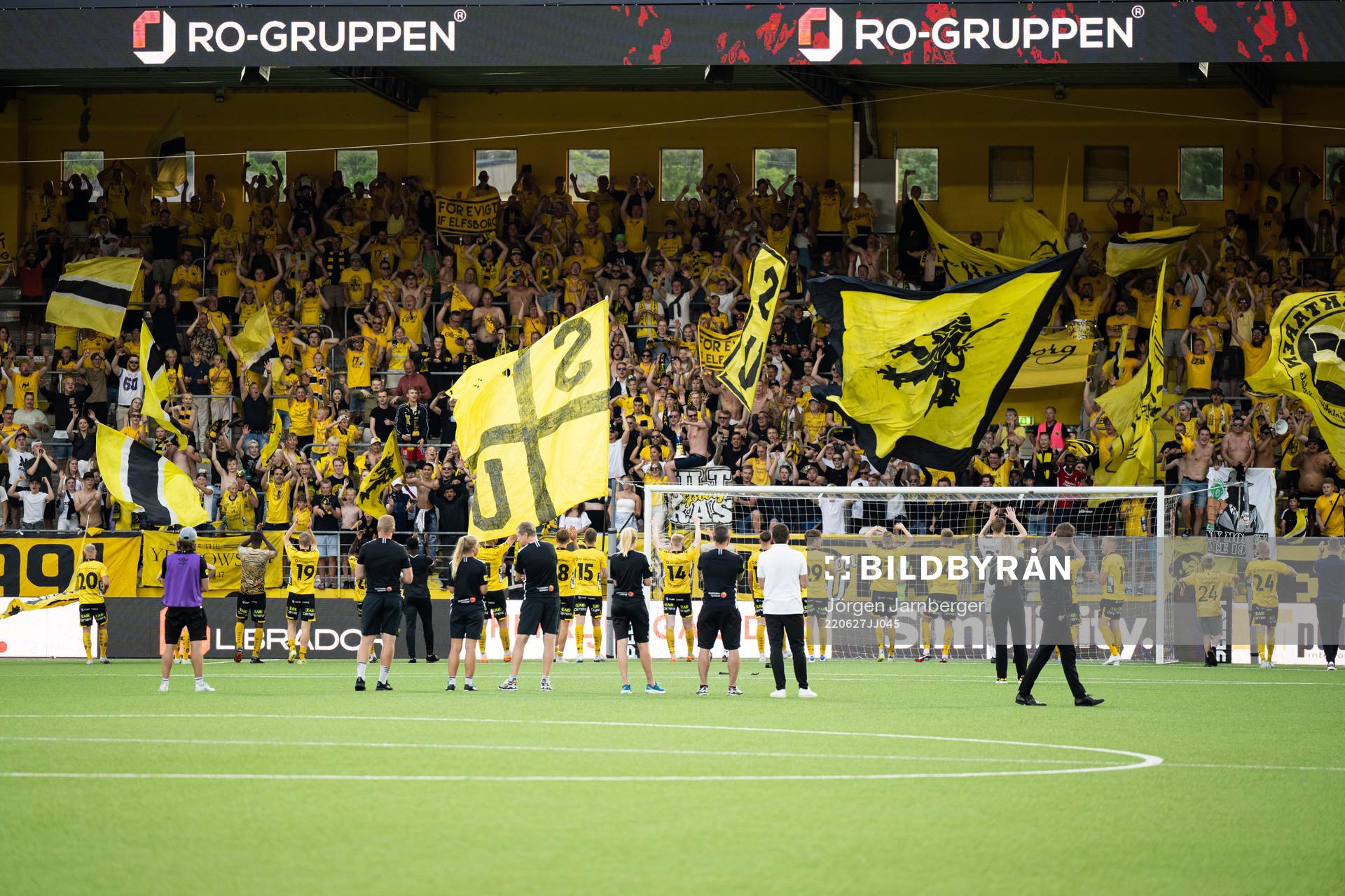 Elfsborgs spelare tackar publiken