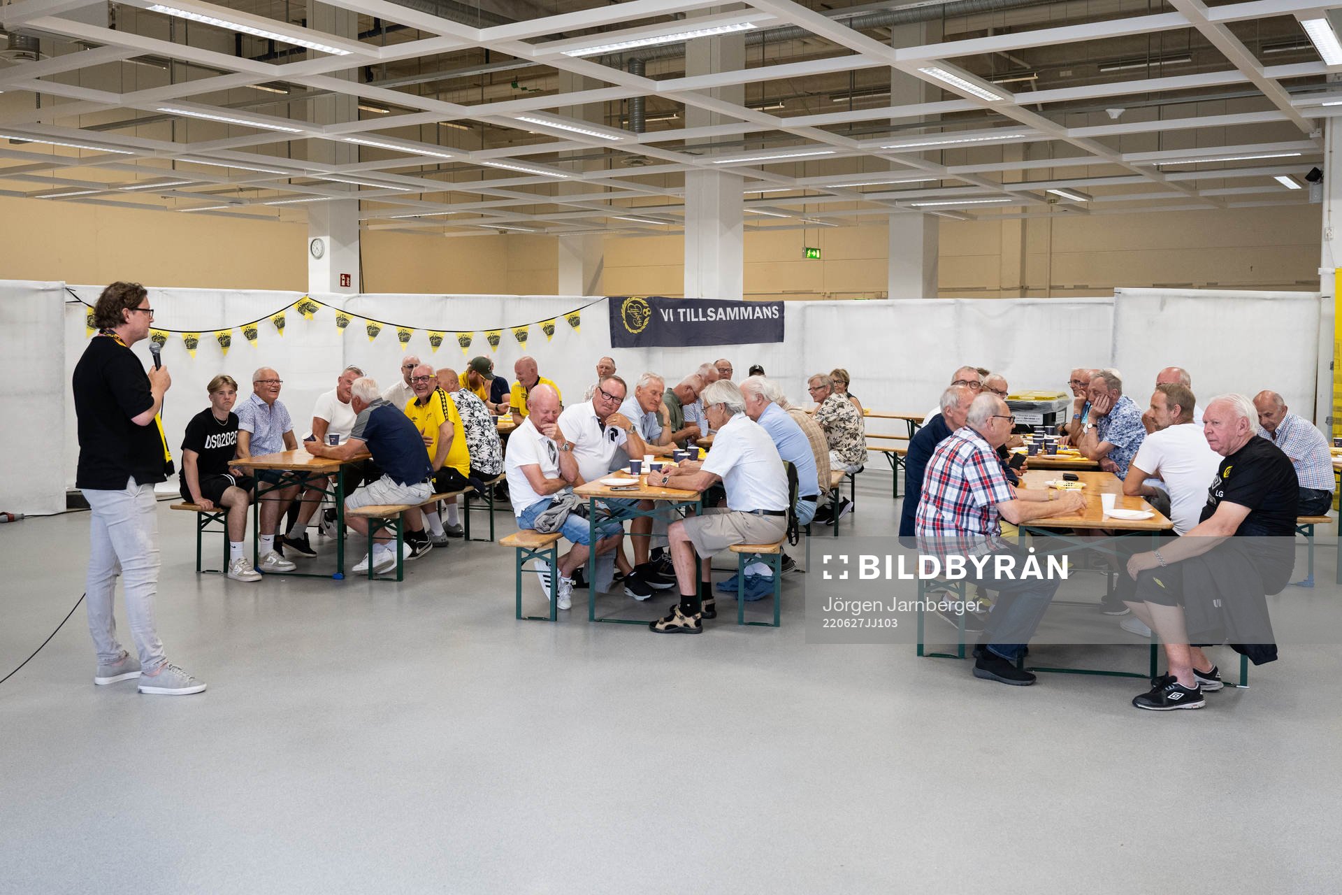 Elfsborgs klubbchef Stefan Andreasson talar