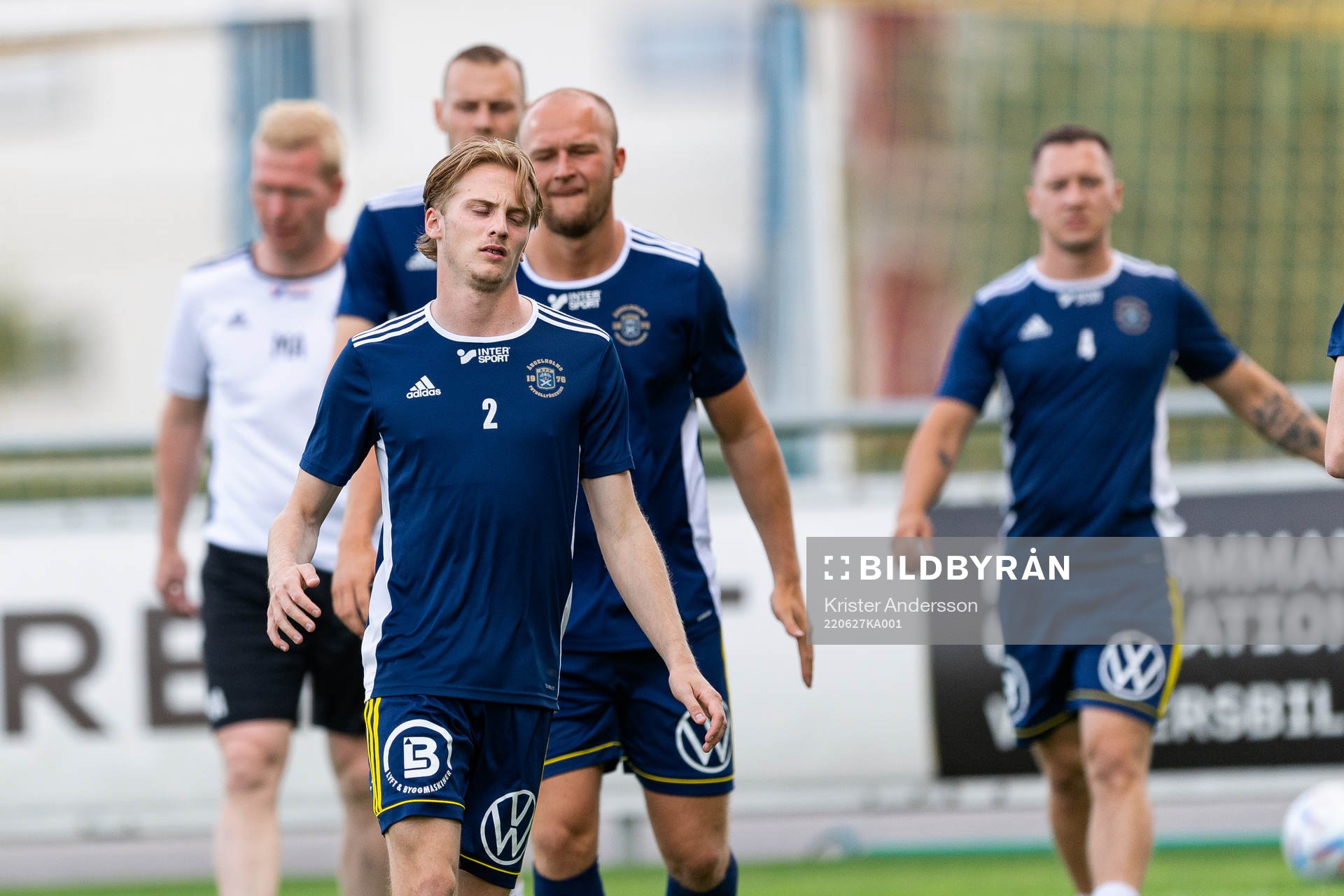 Ängelholms Hannes Lennartsson före fotbollsmatchen i Ettan södra mellan Falkenberg och Ängelholm den 27 juni 2022 i Falkenberg.