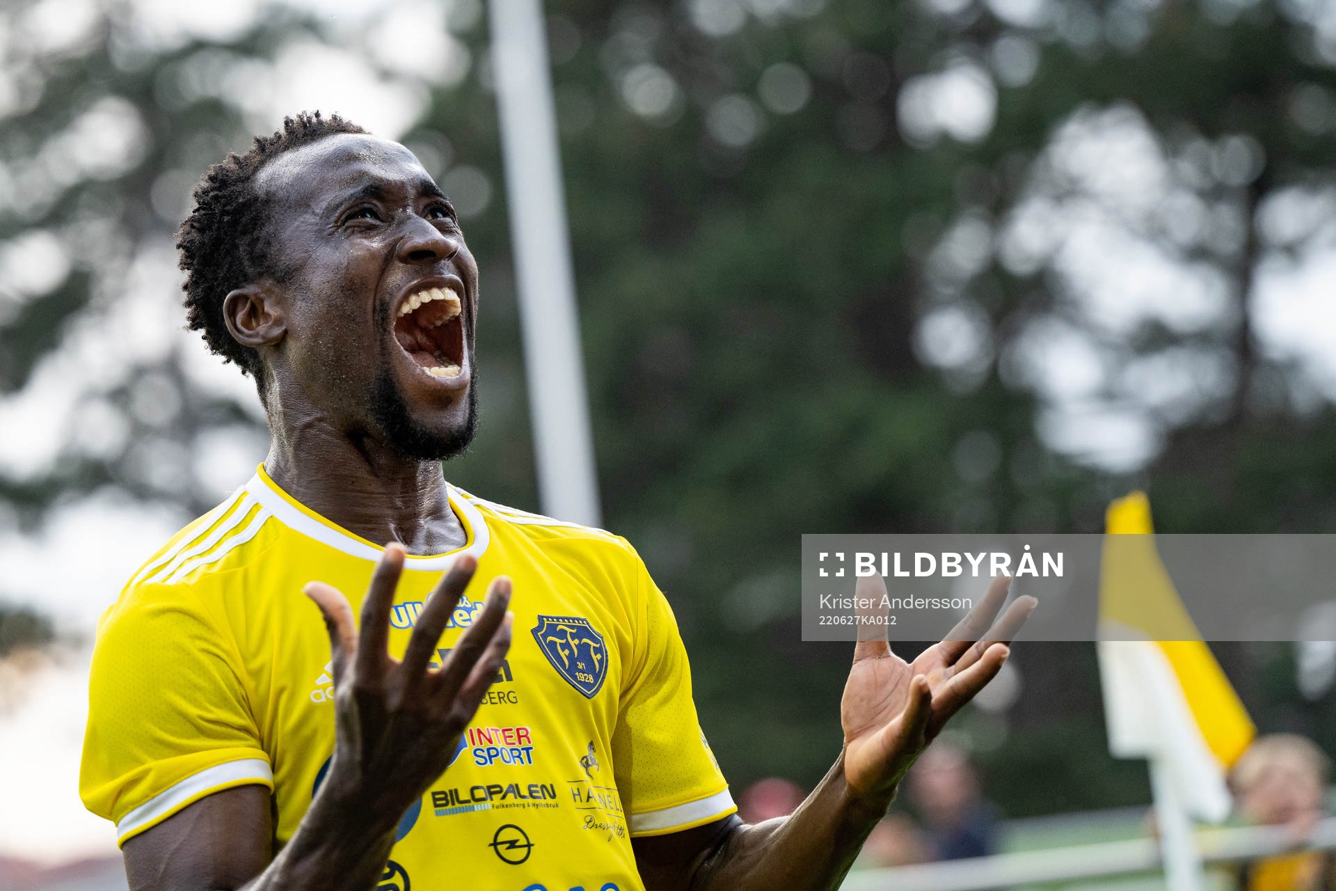 Falkenbergs Godwin Aguda jublar
