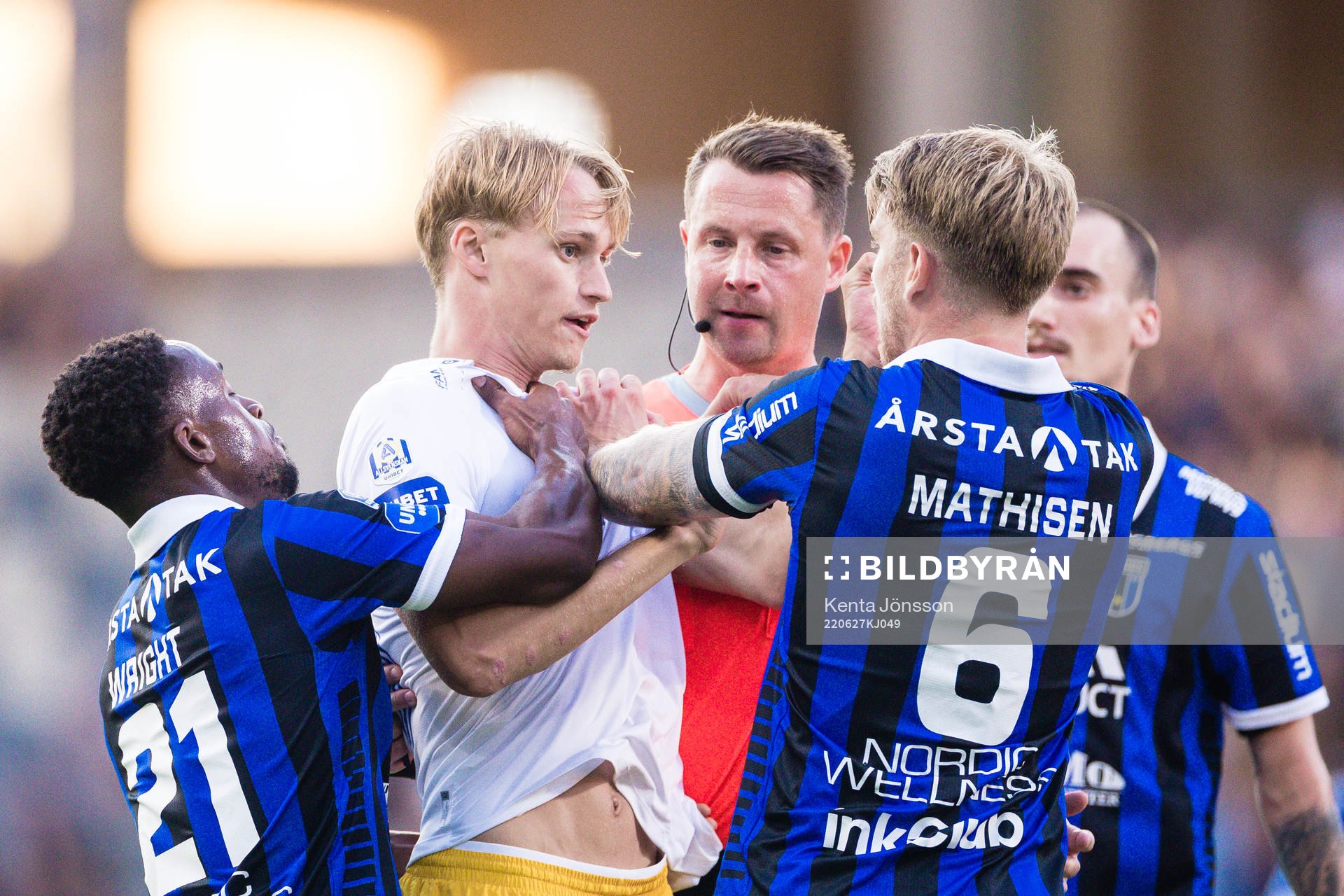 IFK Göteborgs IFK Göteborgs Oscar Vilhelmsson i bråk med