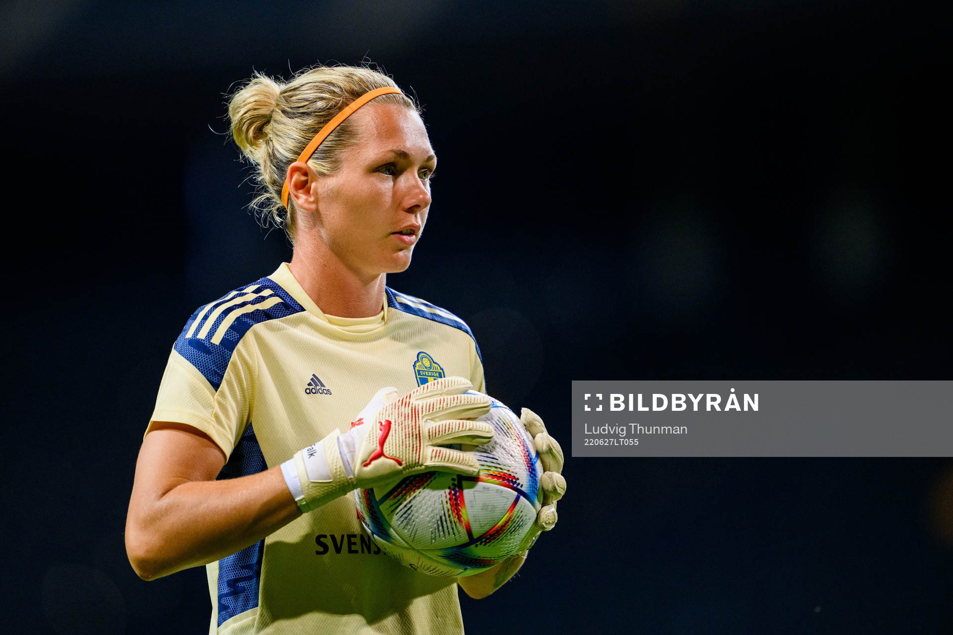 Goalkeeper Jennifer Falk