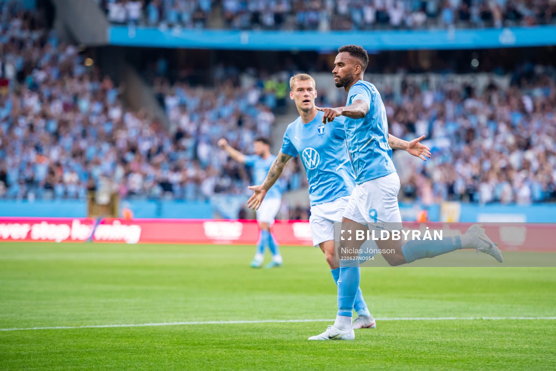 Malmö FFs Isaac Kiese Thelin jublar