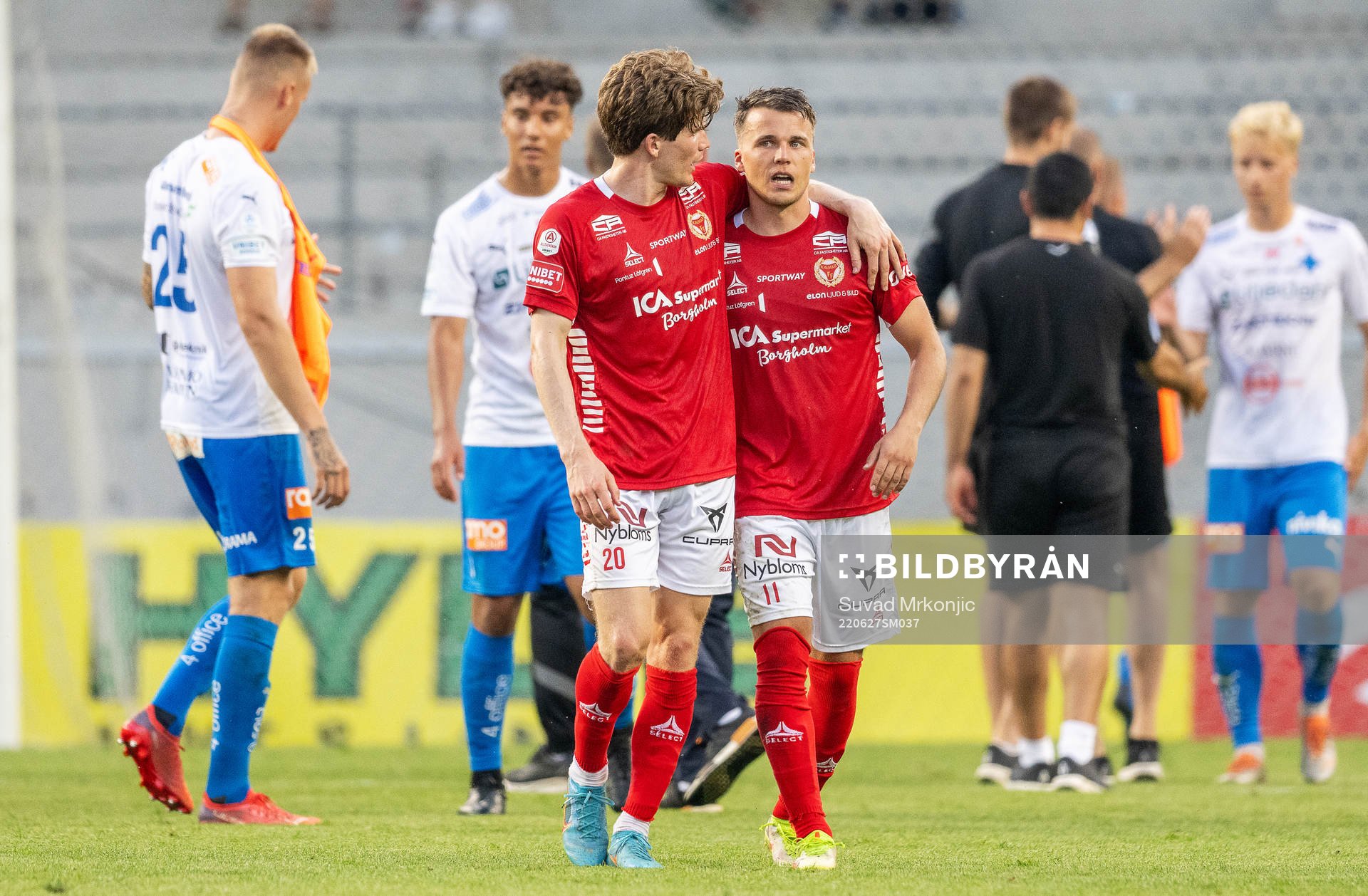 Kalmars Oliver Berg och Simon Skrabb jublar