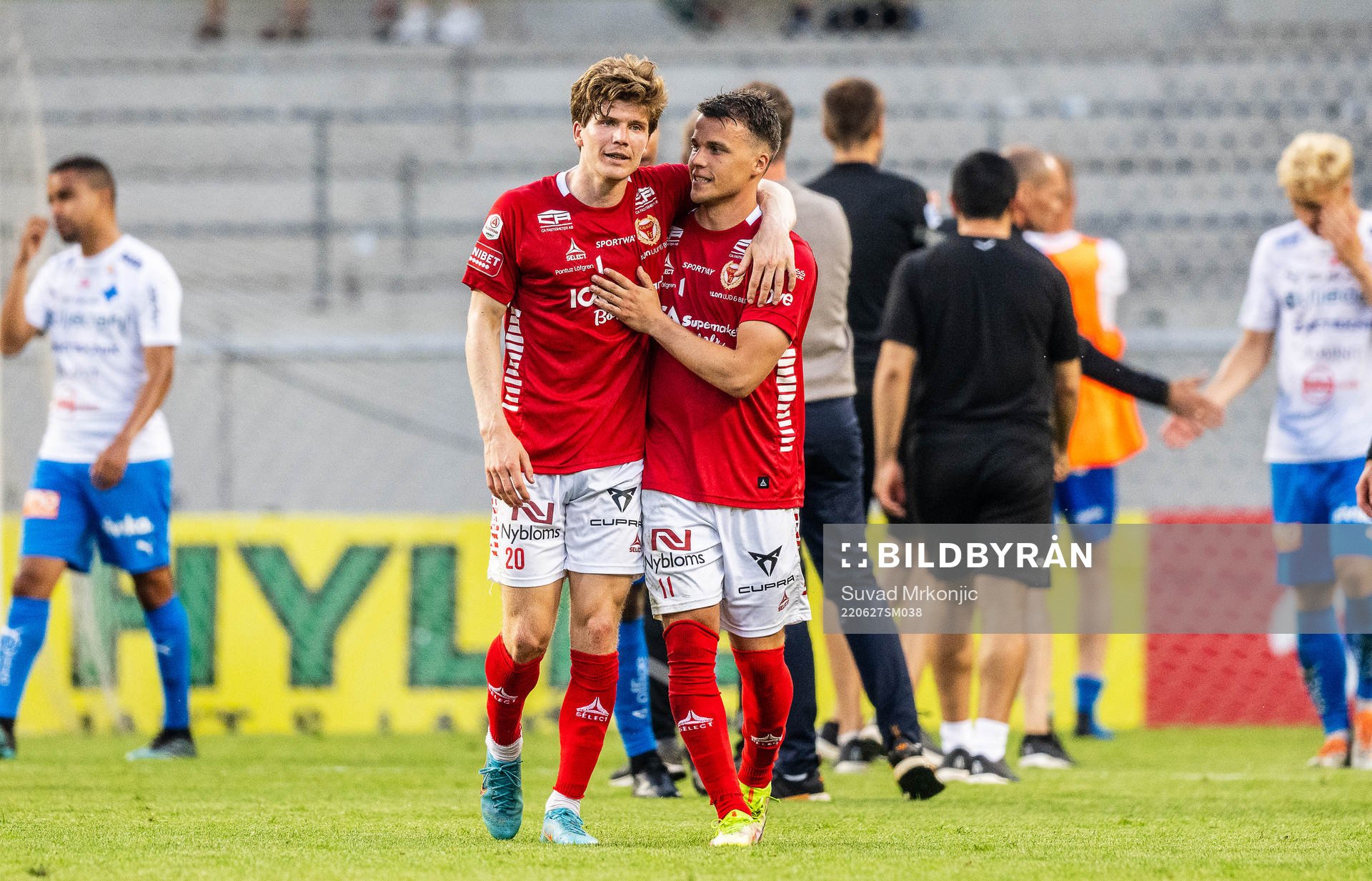 Kalmars Oliver Berg och Simon Skrabb jublar