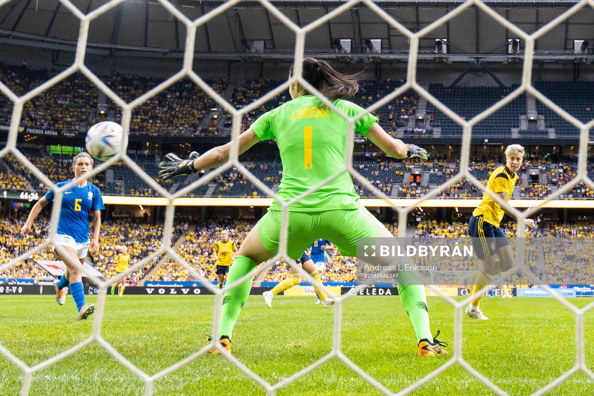 Lina Hurtig of Sweden scores 2-1