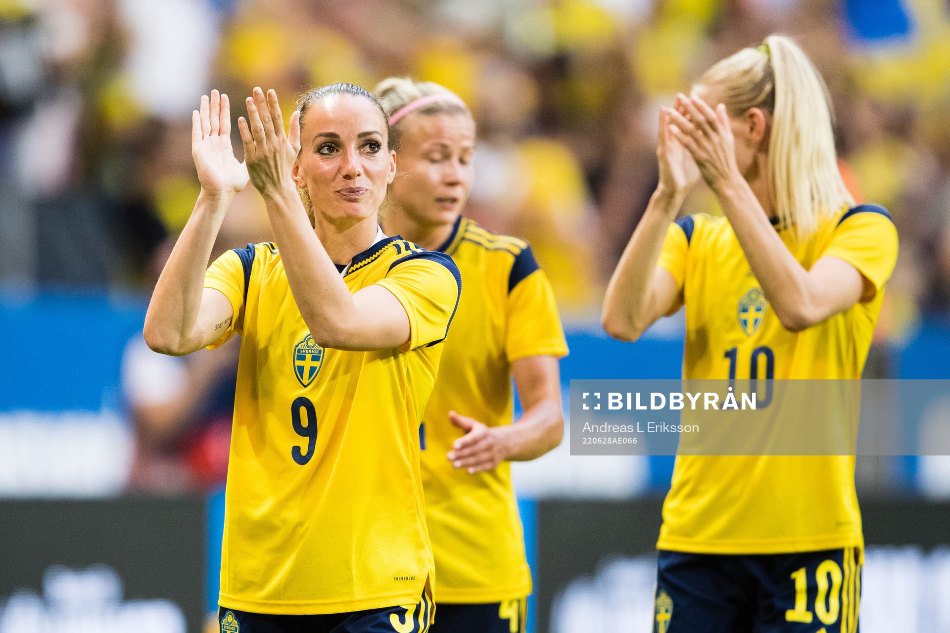 Kosovare Asllani of Sweden celebrates