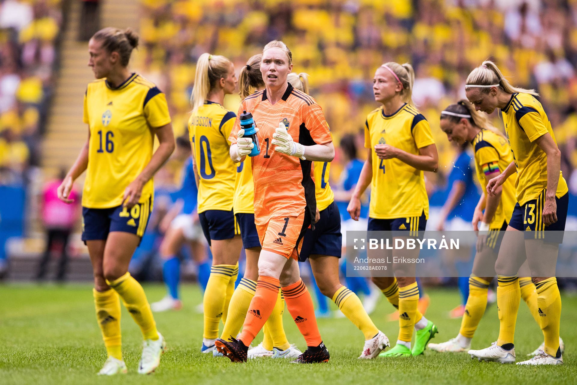 Goalkeeper Hedvig Lindahl of Sweden