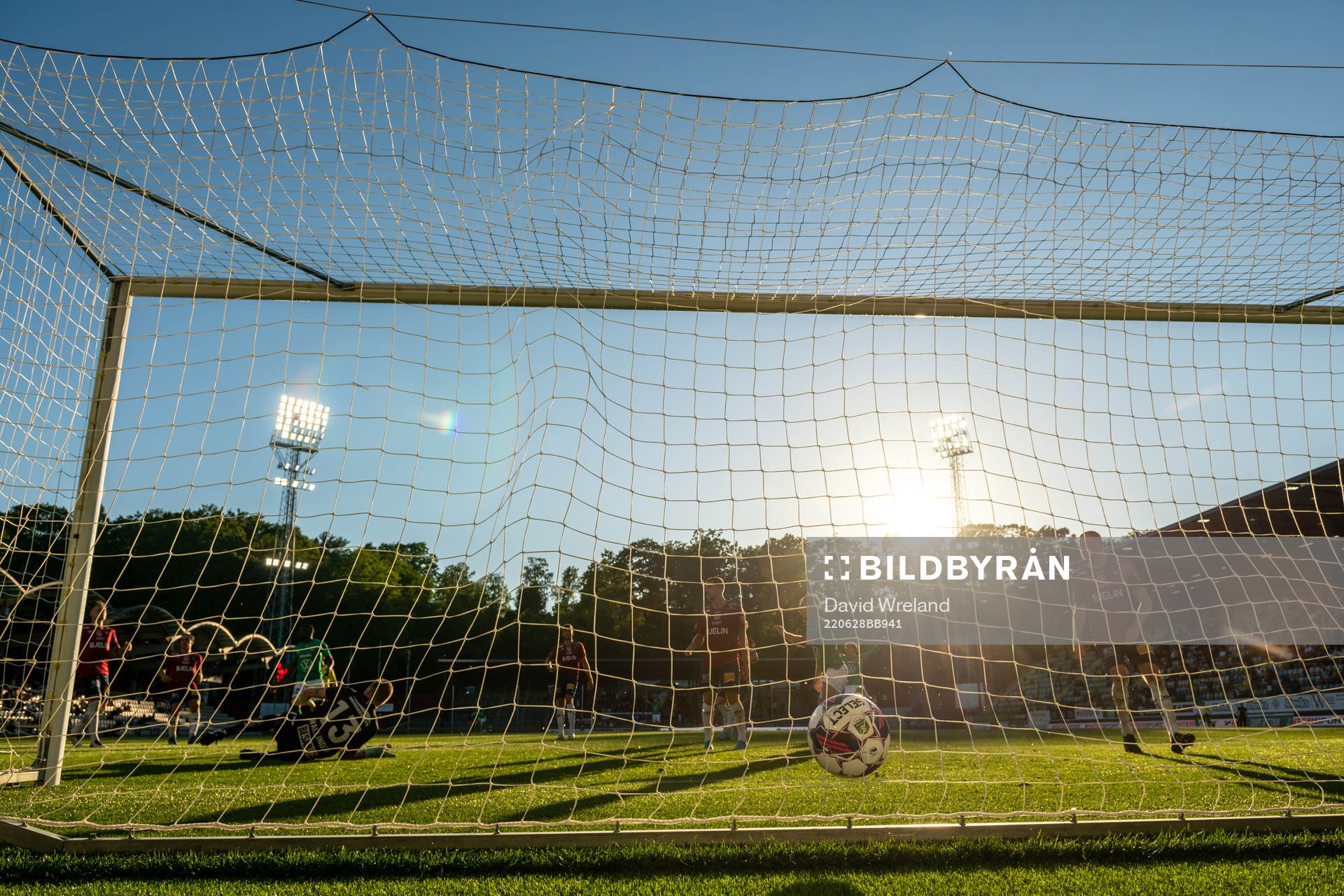 Örgryte målvakt Robin Wallinder släpper in mål under fotbollsmatchen i Superettan mellan Jönköpings Södra och Örgryte den 28 juni 2022 i Jönköping.