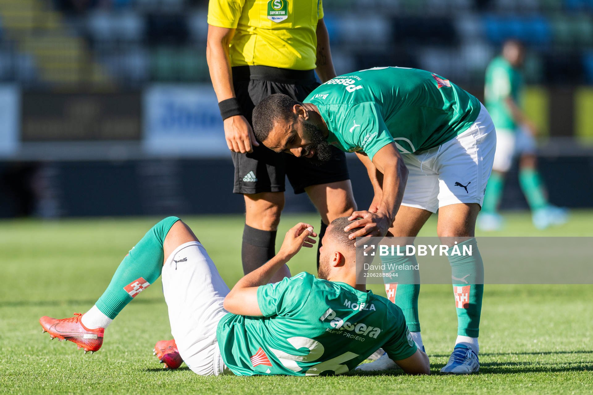 Jönköpings Malkolm Moenza och Junes Barny