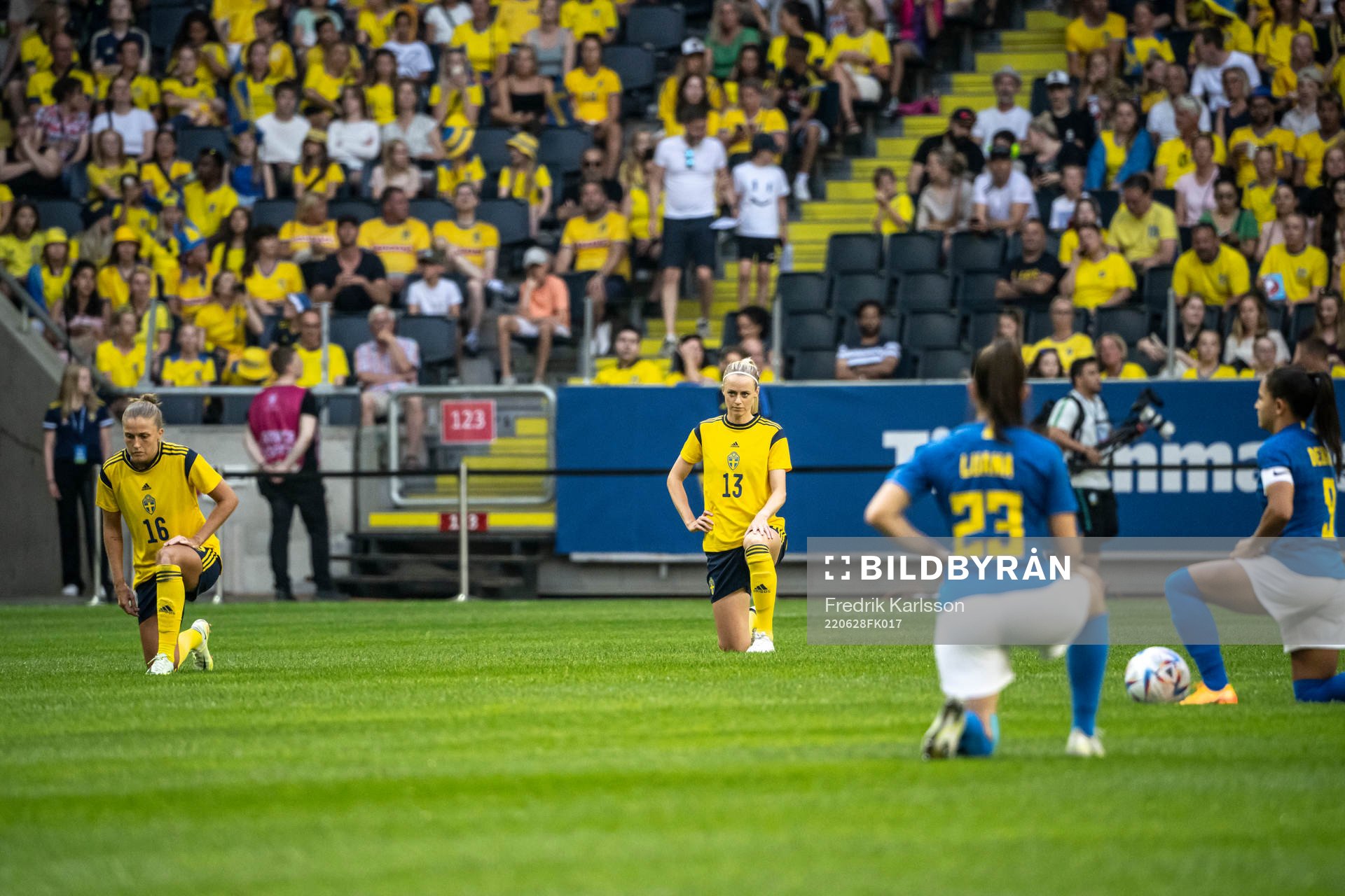 Filippa Angeldahl and Amanda Ilestedt of Sweden
