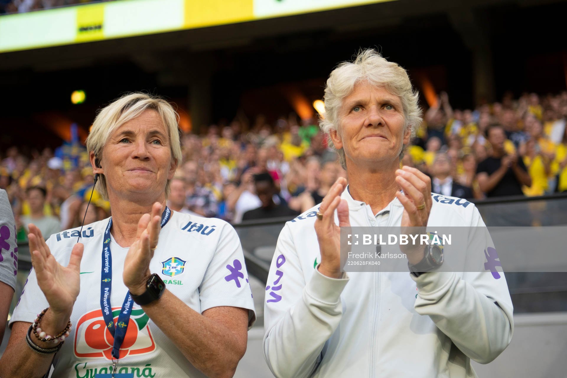 Assistant coach Lilie Persson and head coach Pia Sundhage
