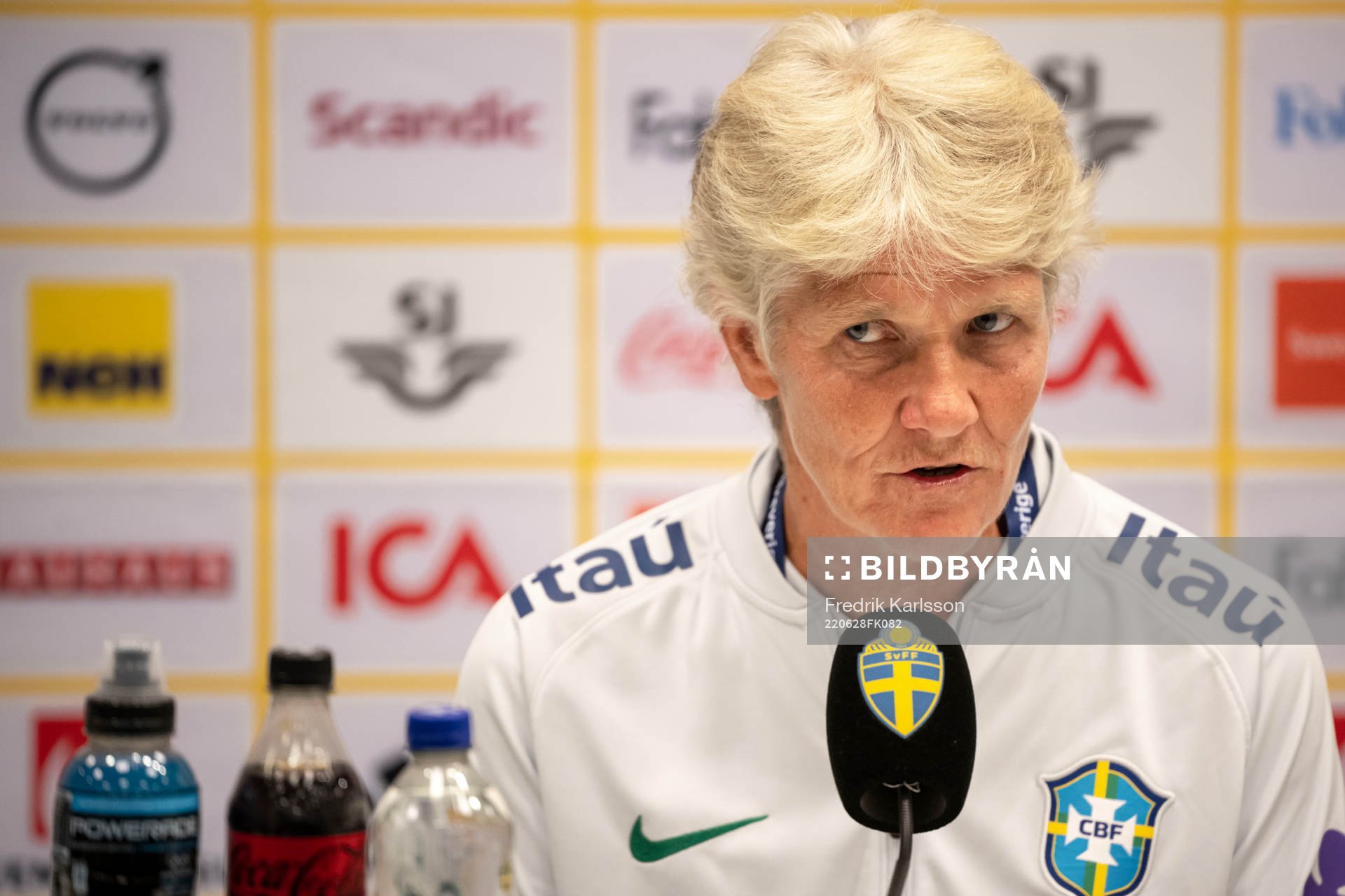 Head coach Pia Sundhage of Brazil