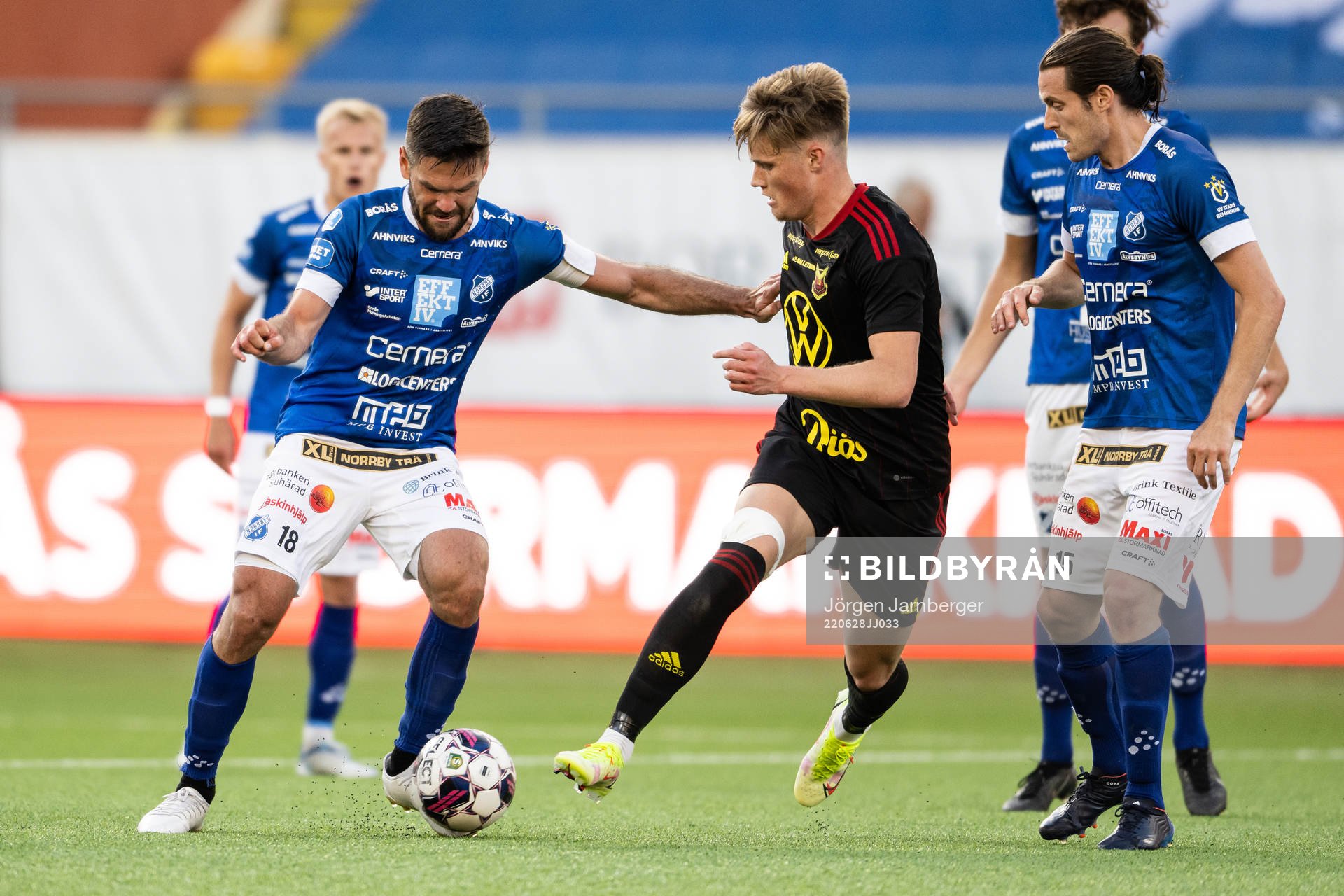 Norrbys Ivo Pekalski och Östersunds Sebastian Karlsson