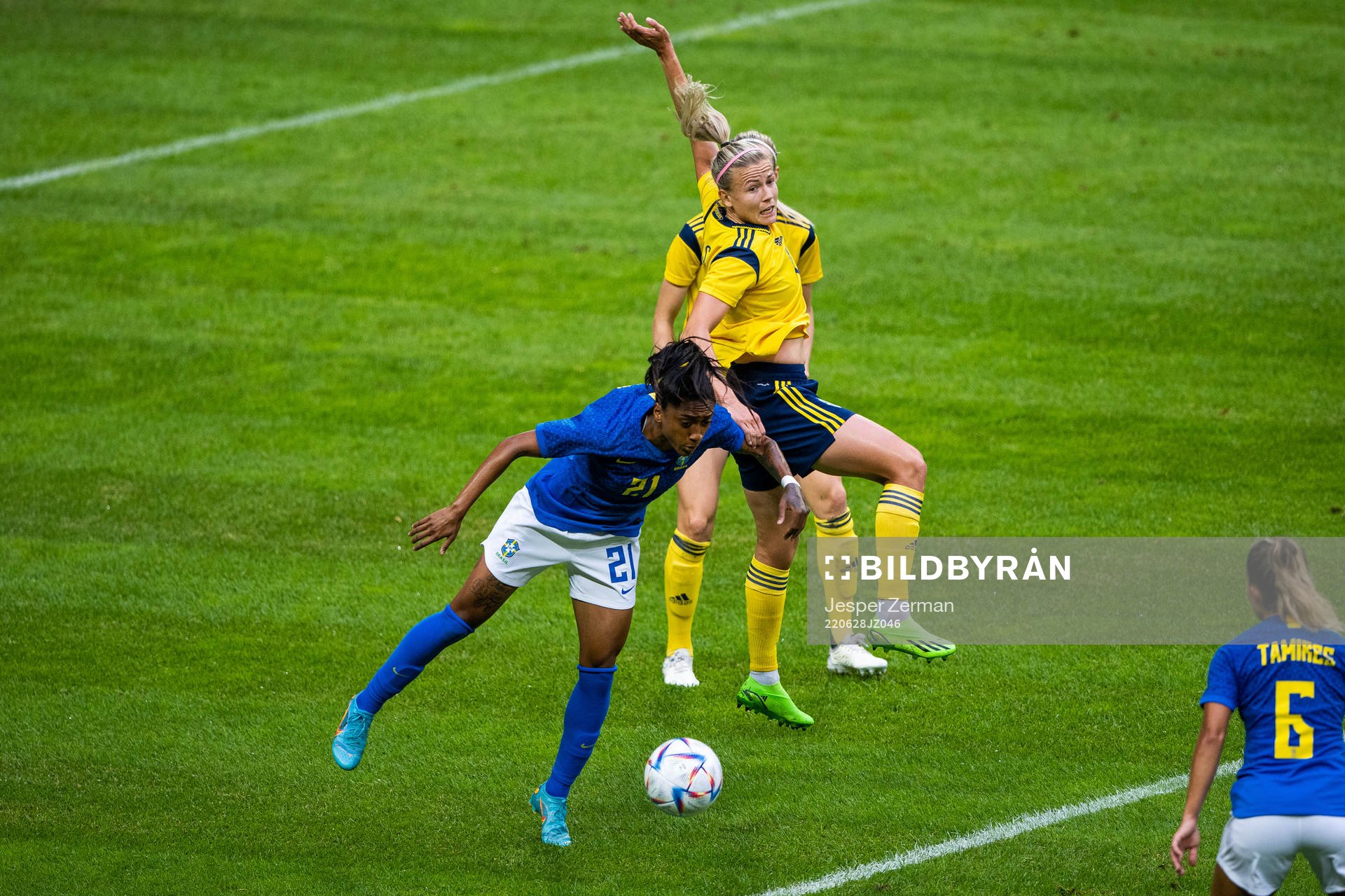 Kerolin of Brazil and Hanna Glas of Sweden