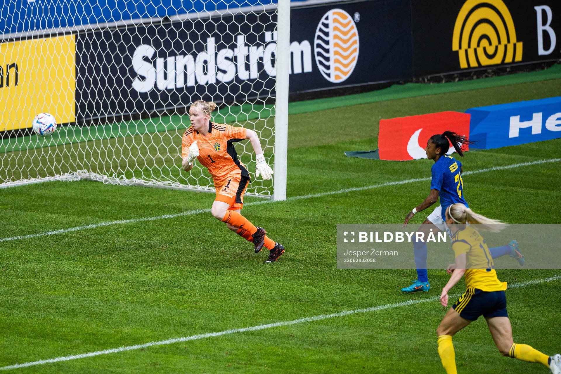 goalkeeper Hedvig Lindahl of Sweden