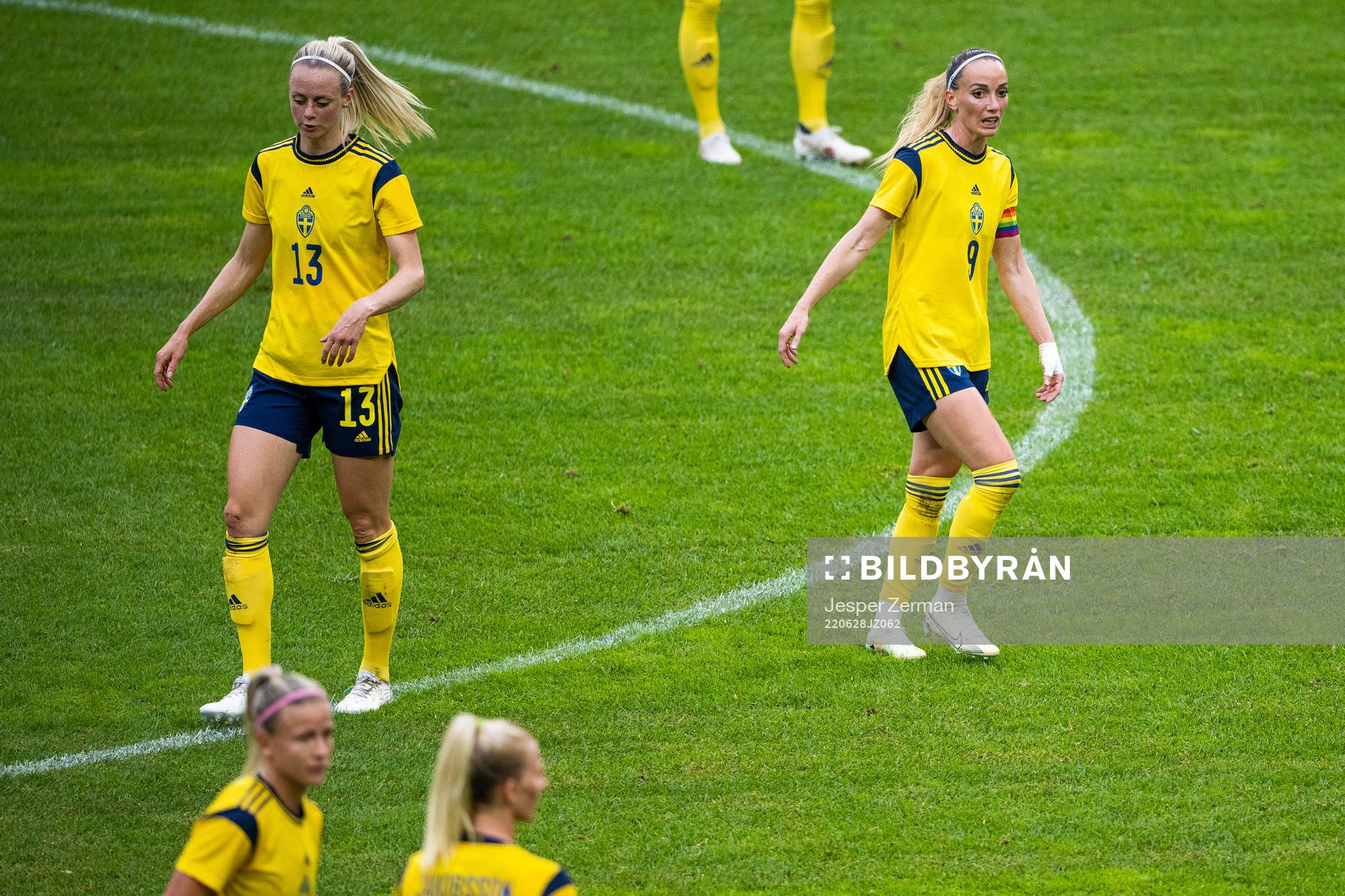 Amanda Ilestedt and Kosovare Asllani of Sweden
