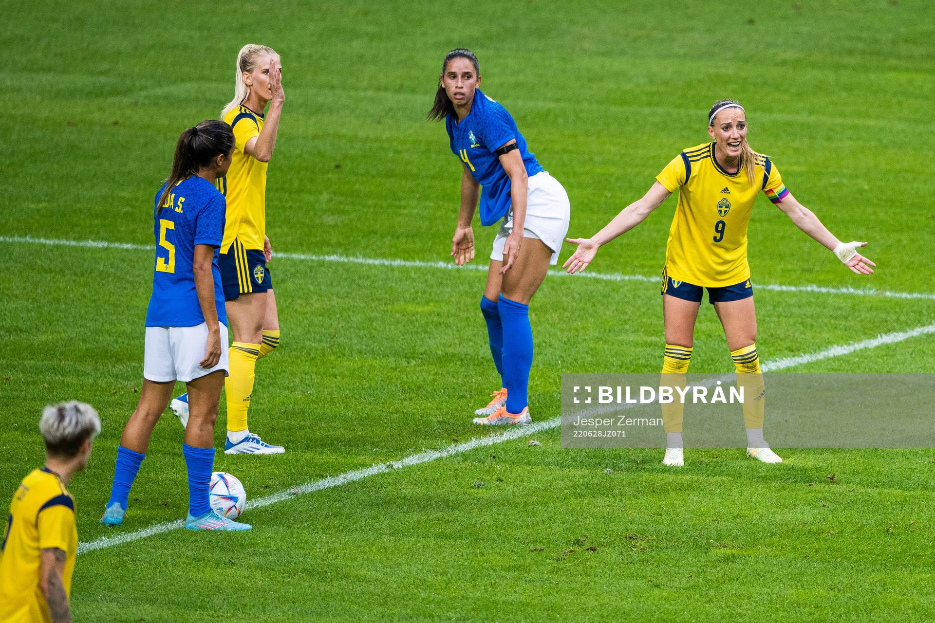 Kosovare Asllani of Sweden reacts