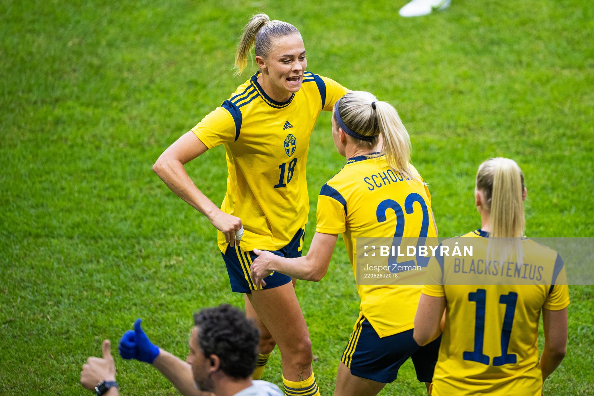 Fridolina Rolfö is substituted off for Olivia Schough of