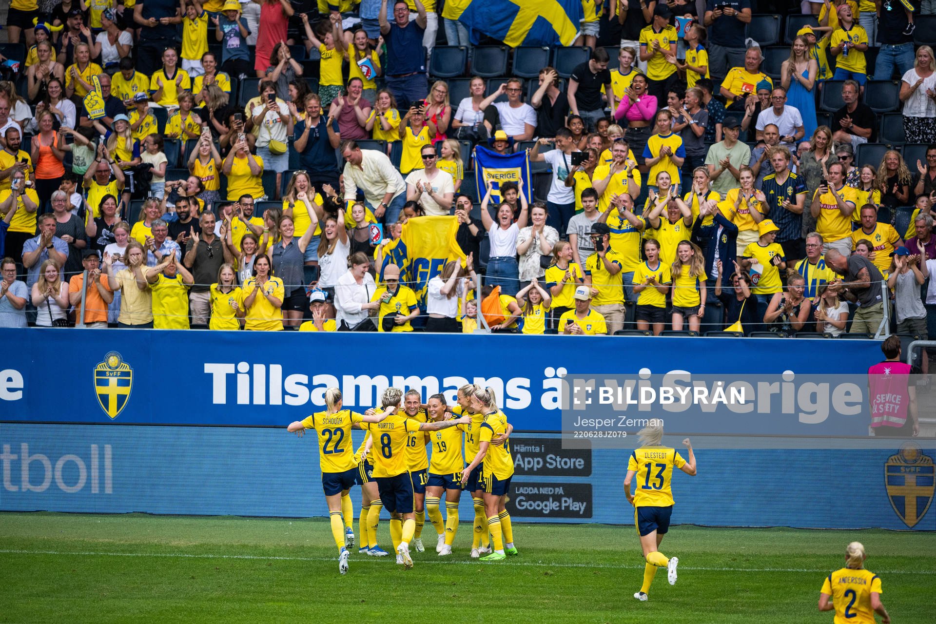 Johanna Rytting Kaneryd of Sweden celebrates with team mates