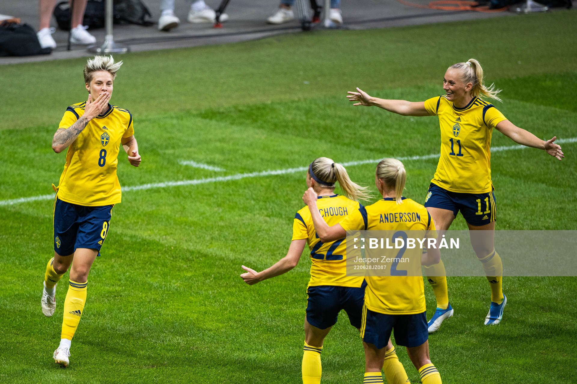 Lina Hurtig celebrates with Olivia Schough, Stina